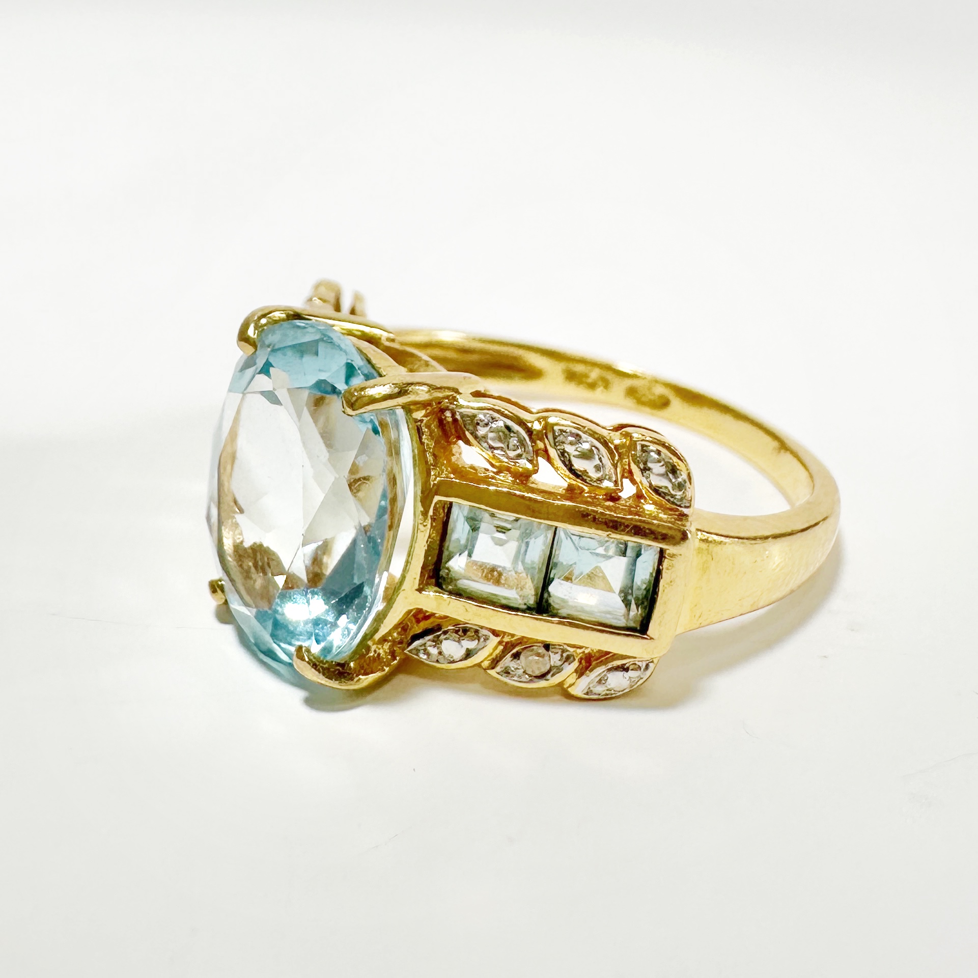 Vintage Gold Aquamarine Diamond Ring 7
