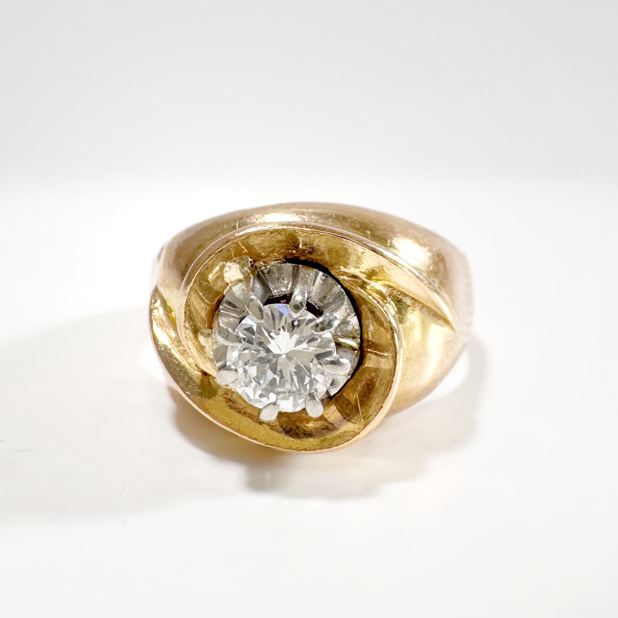 Vintage Gold Diamond Swirl Ring 1