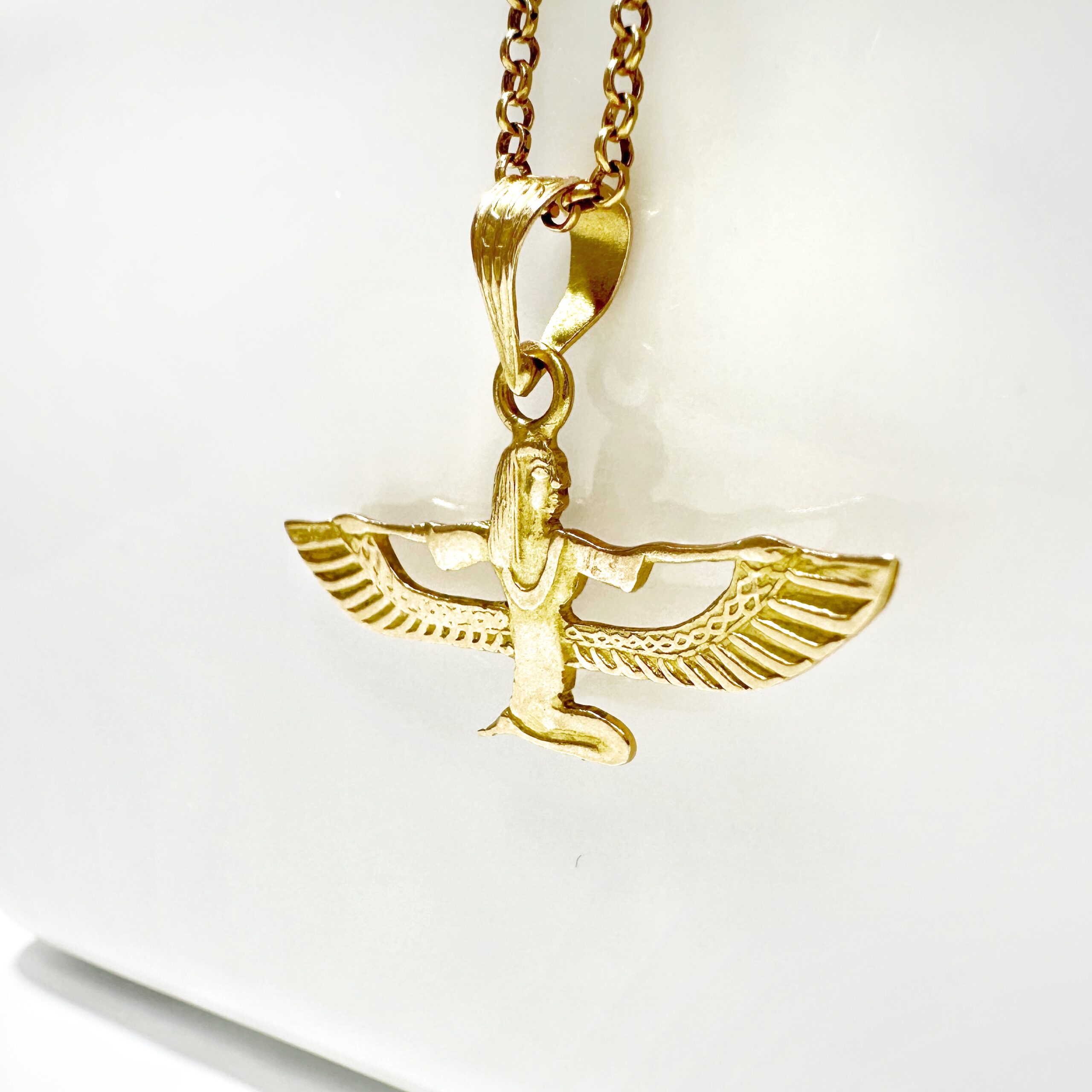 Vintage Gold Isis Egyptian Pendant (5)