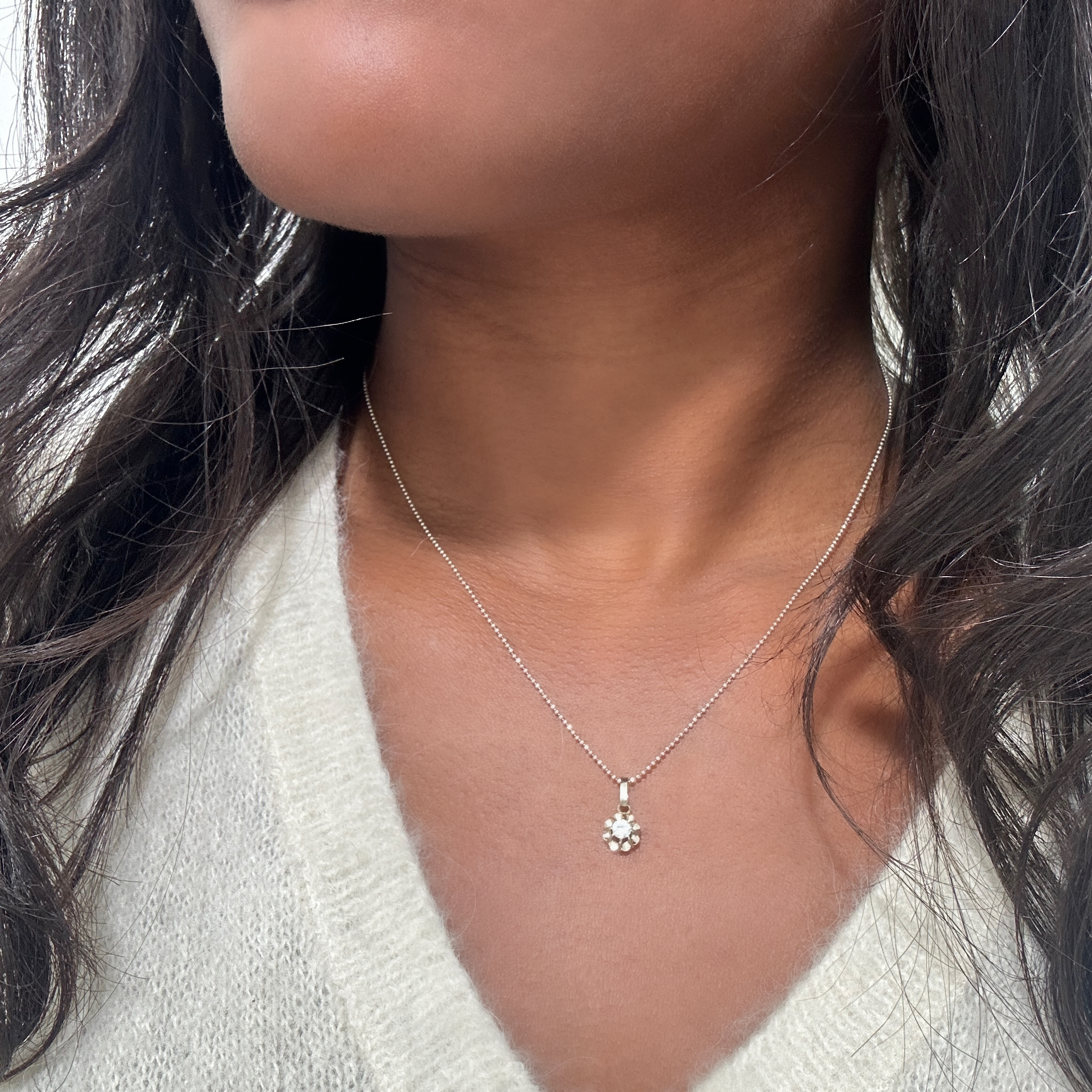 Vintage White Gold Diamond Solitaire Pendant (2)