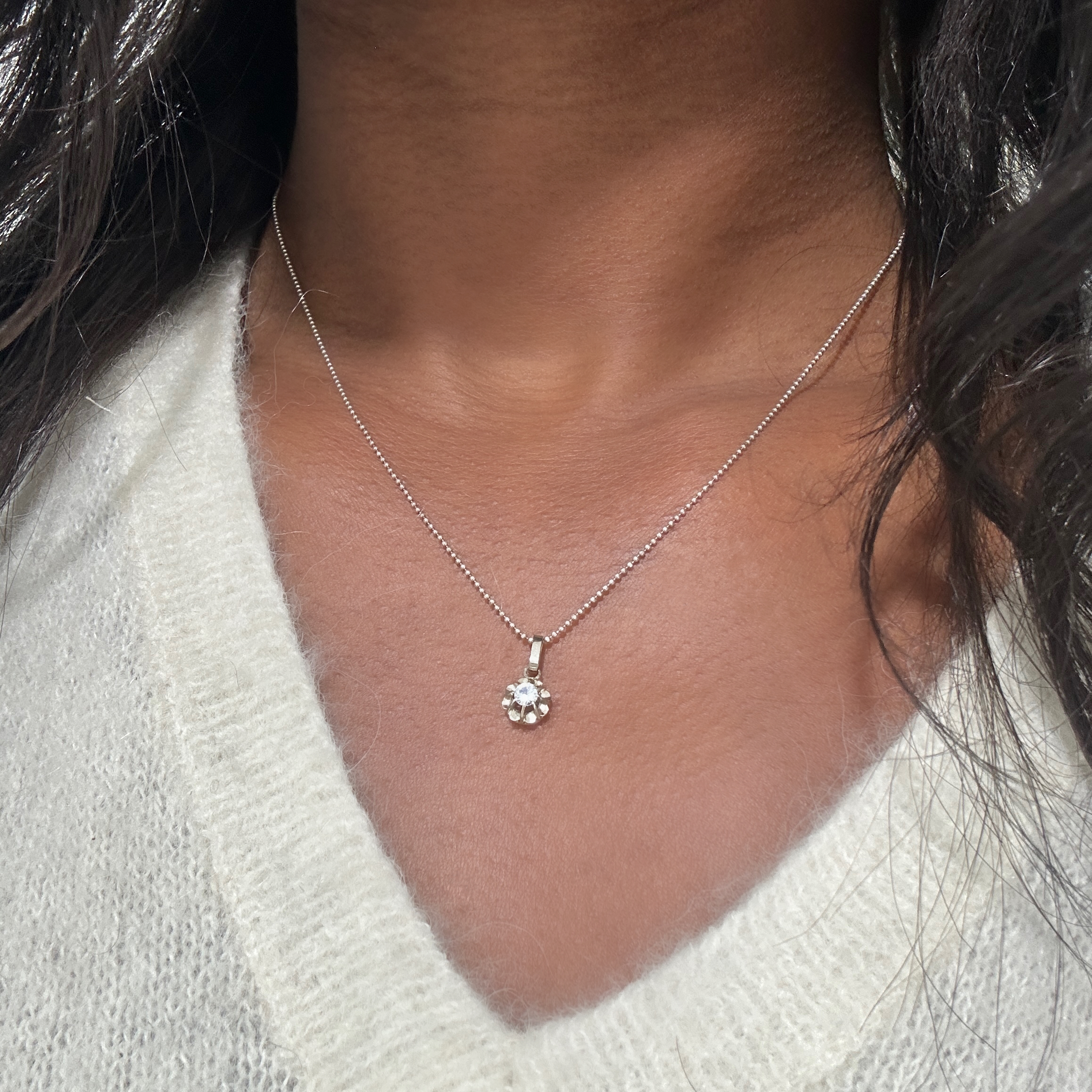 Vintage White Gold Diamond Solitaire Pendant (3)