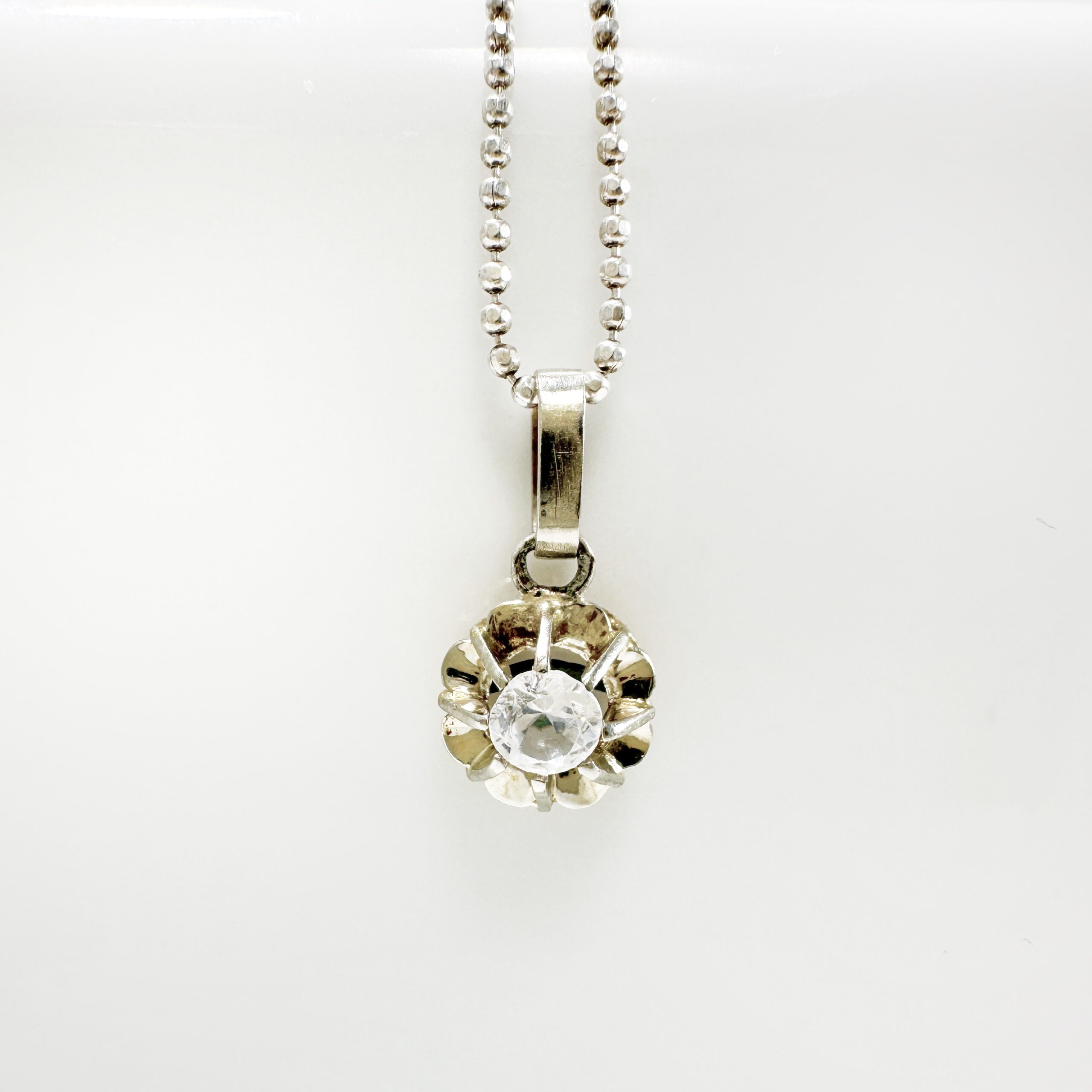 Vintage White Gold Diamond Solitaire Pendant (5)