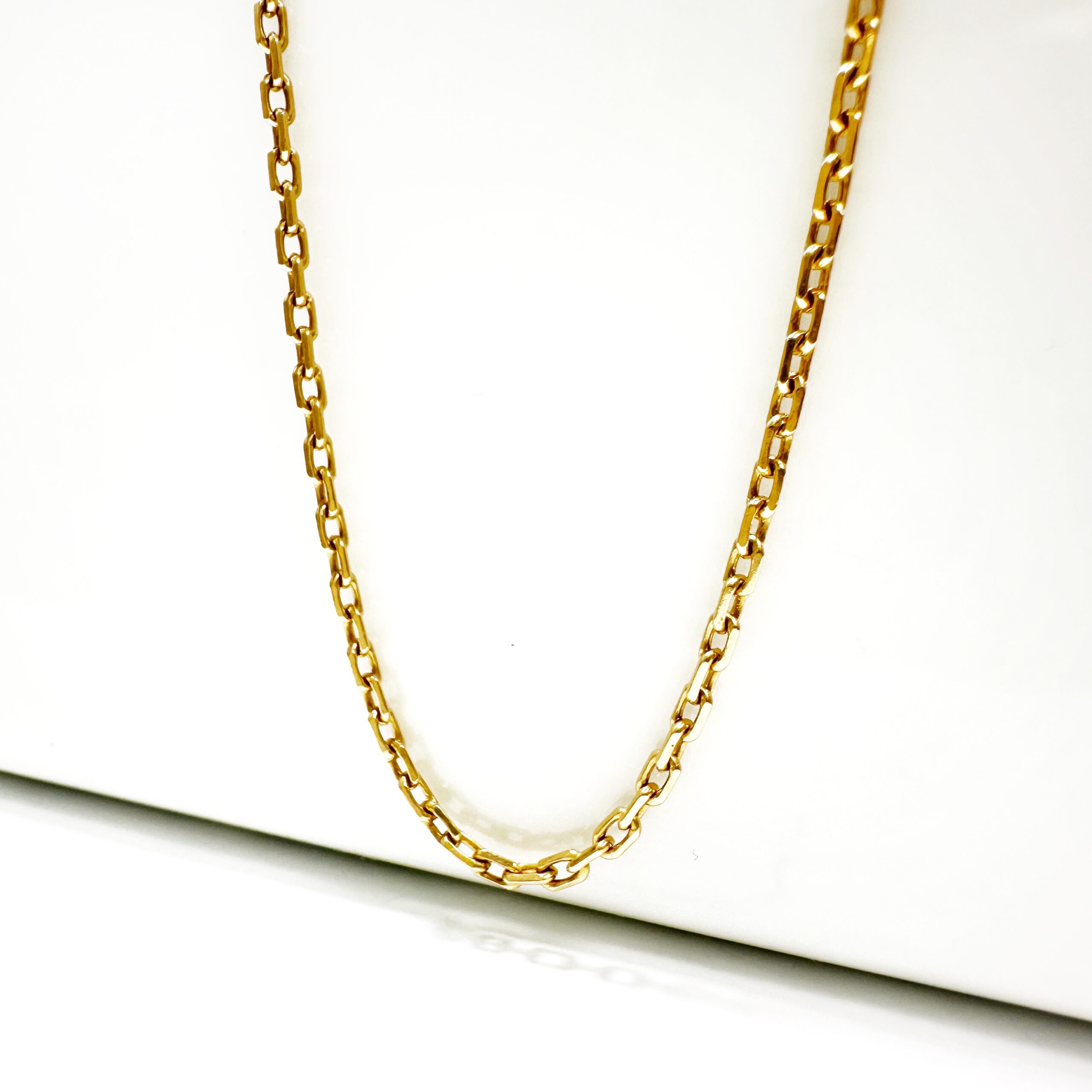 18k Gold Vintage Gold Belcher Chain (1)