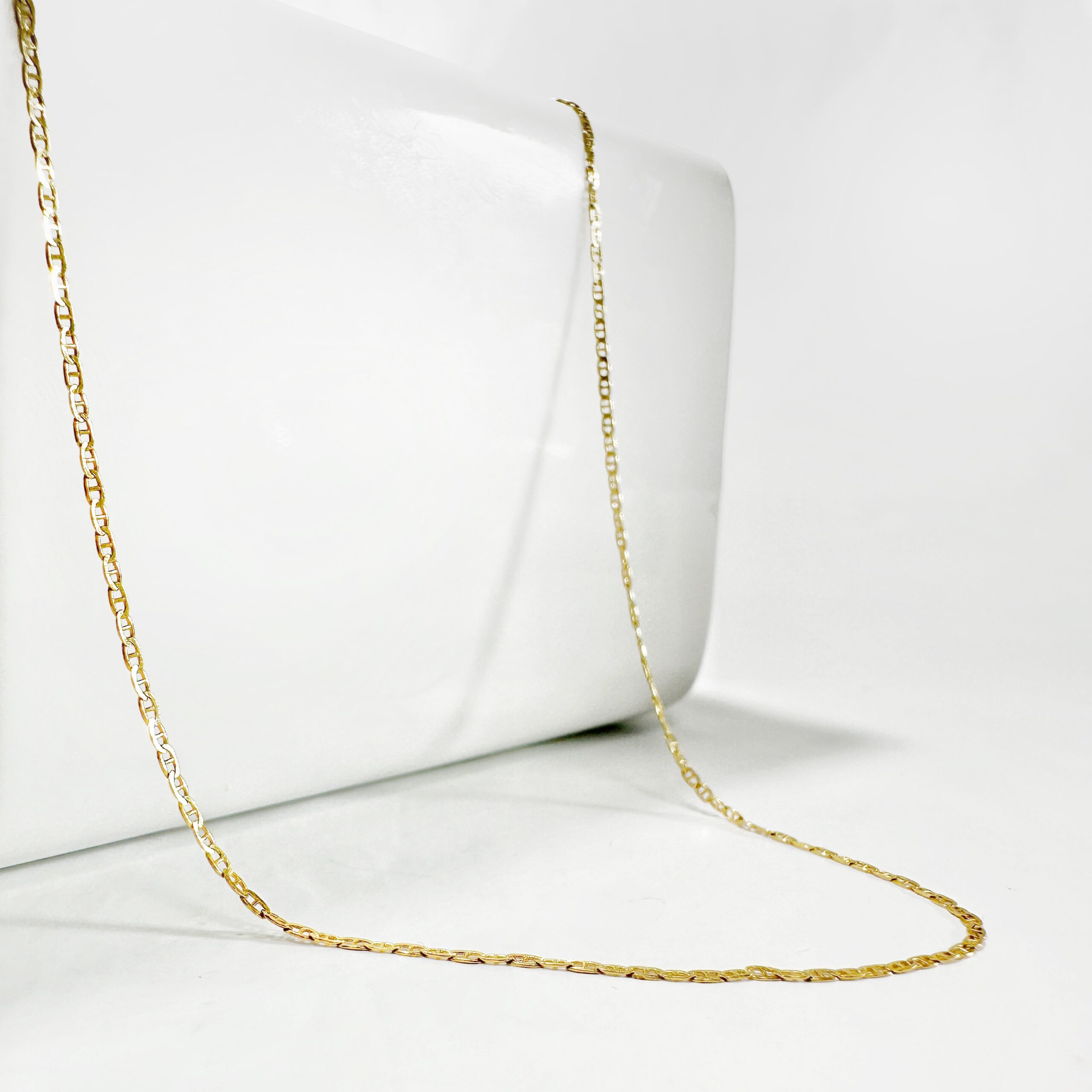 18k Vintage Gold Flat Marine Link Chain (2)