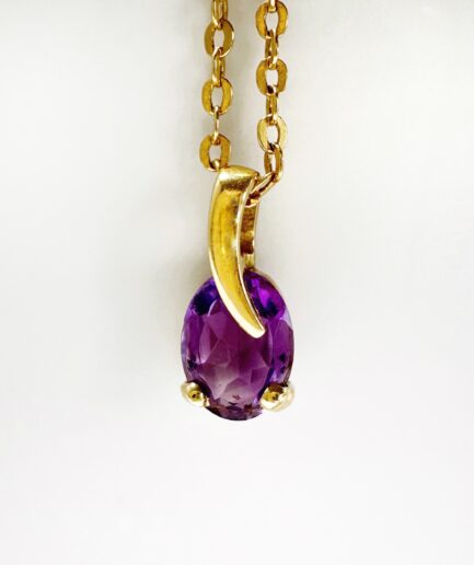 Pendentif solitaire or et améthyste ovale "Calliana"