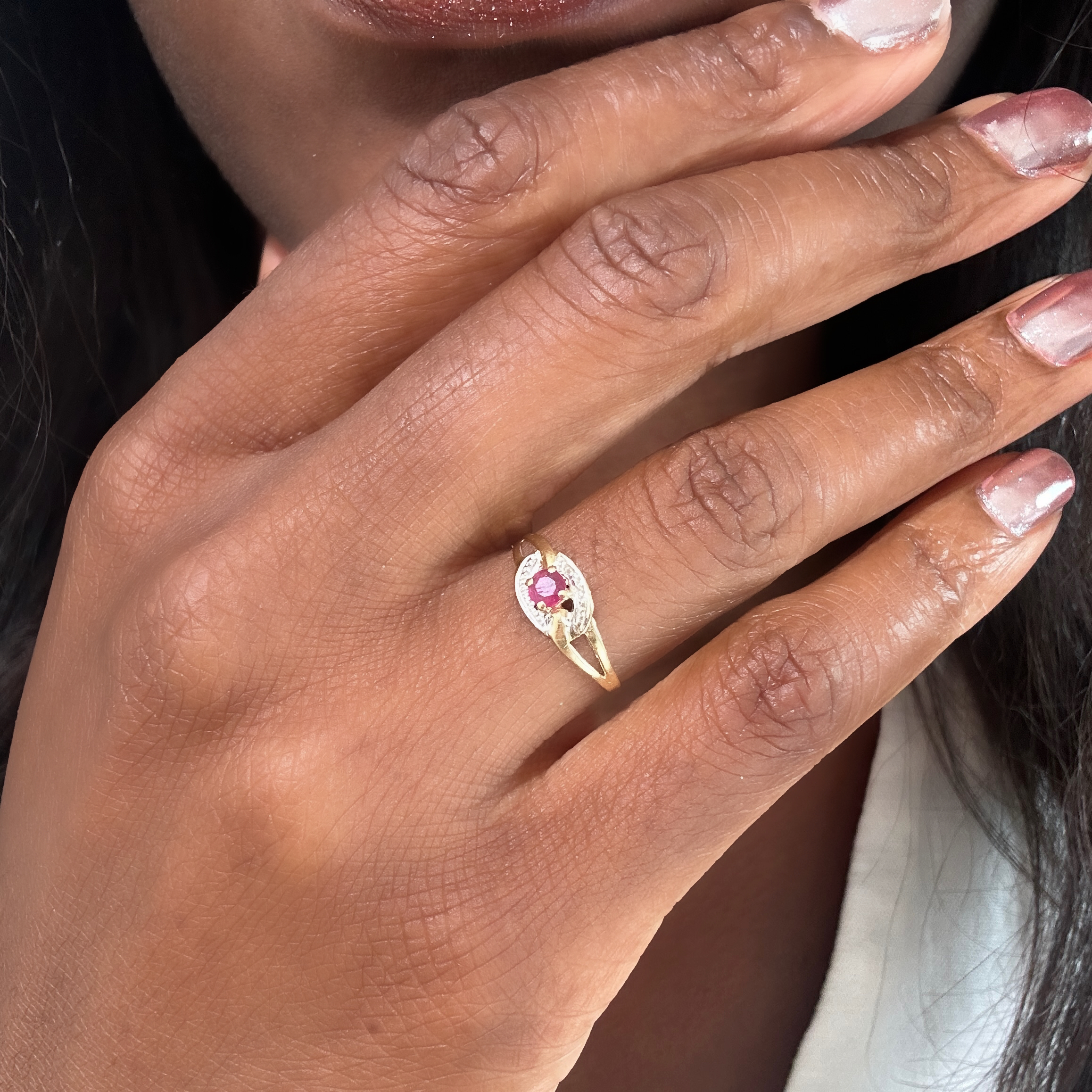 Vintage 18k Gold And Ruby Ring (2)