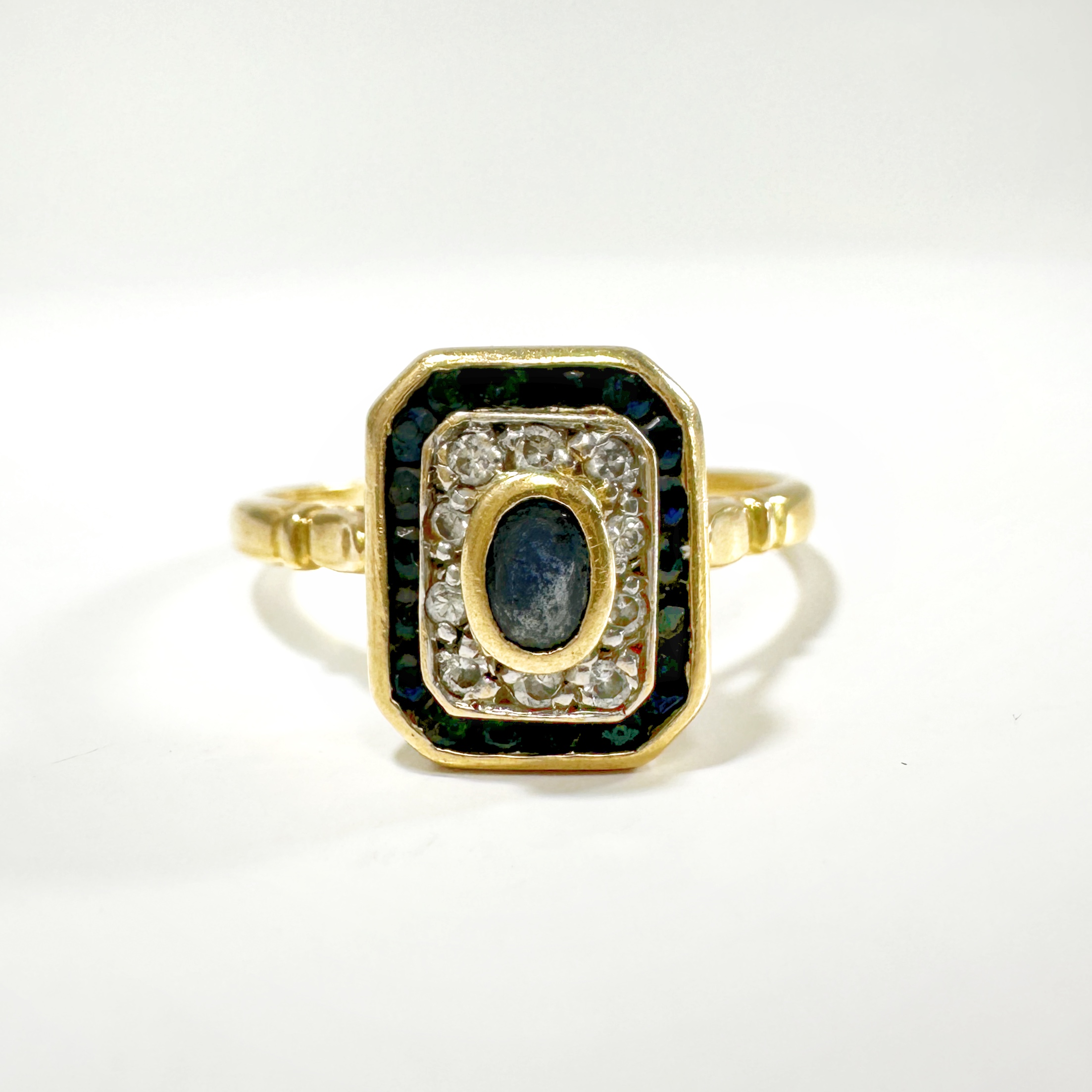 vintage_art_deco_gold_diamond_and_sapphires_ring (6)