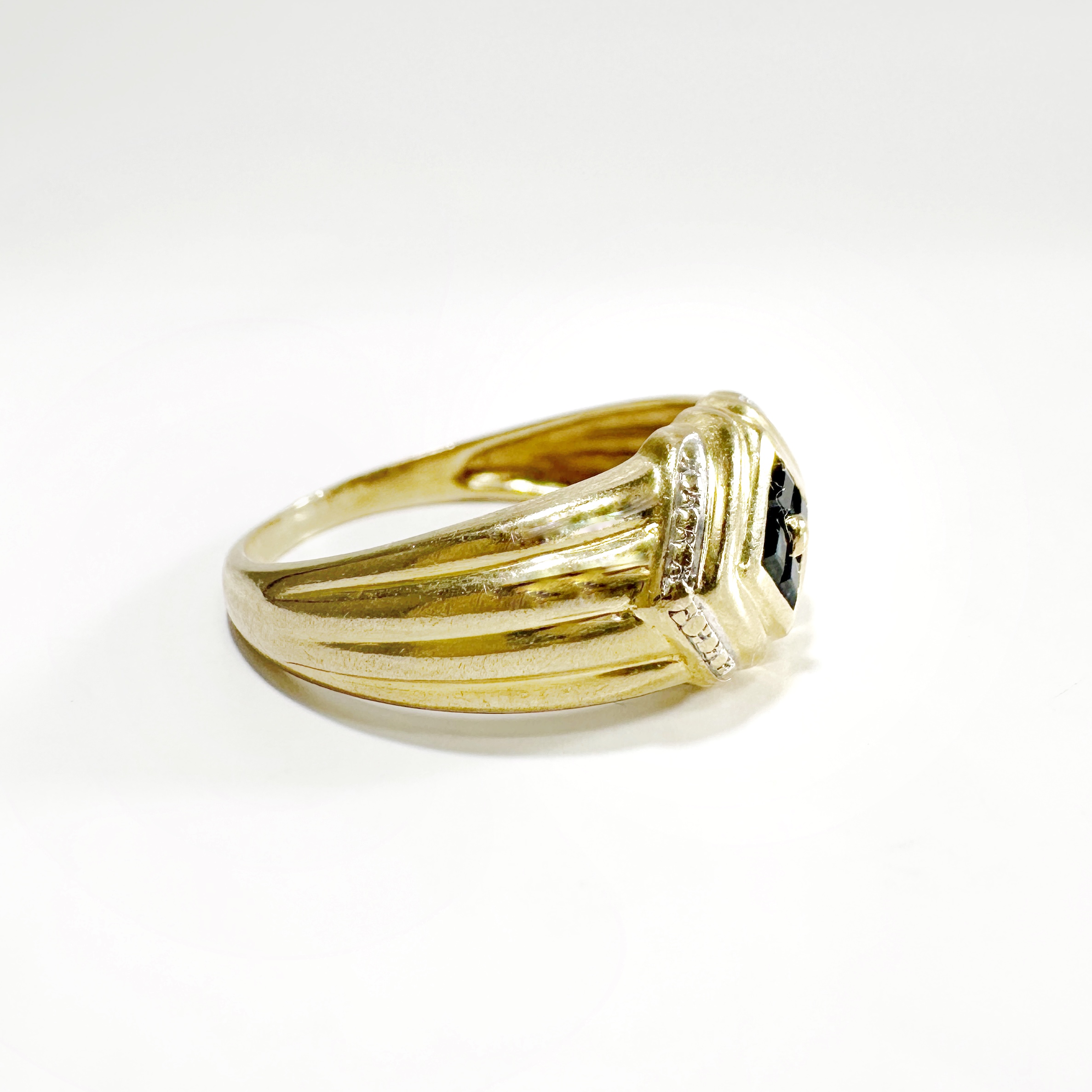 Vintage Art Deco Gold Sapphire Ring (1)