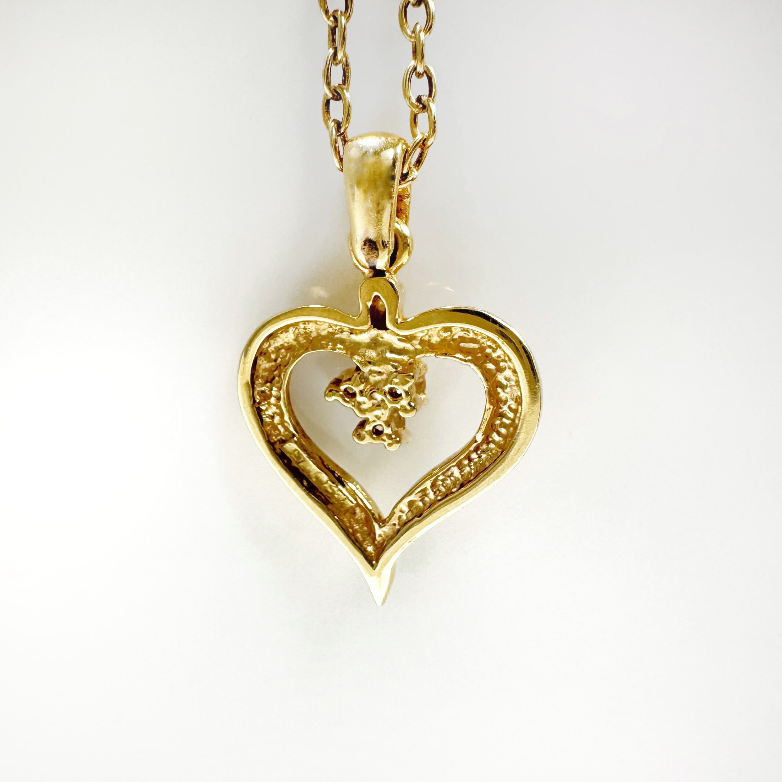 vintage_gold_diamond_heart_pendant (1)