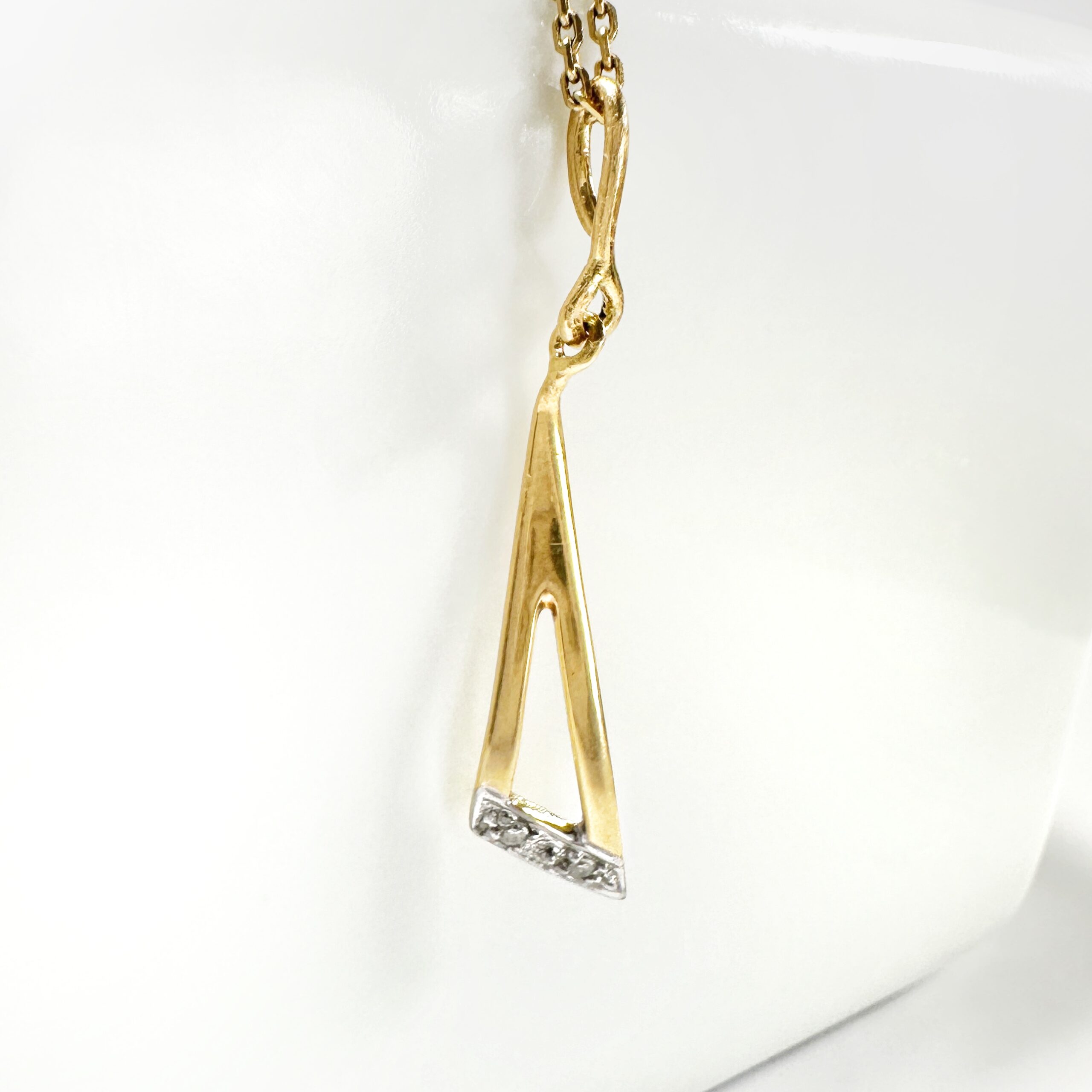 18k Gold Vintage Diamond Pendant (1)