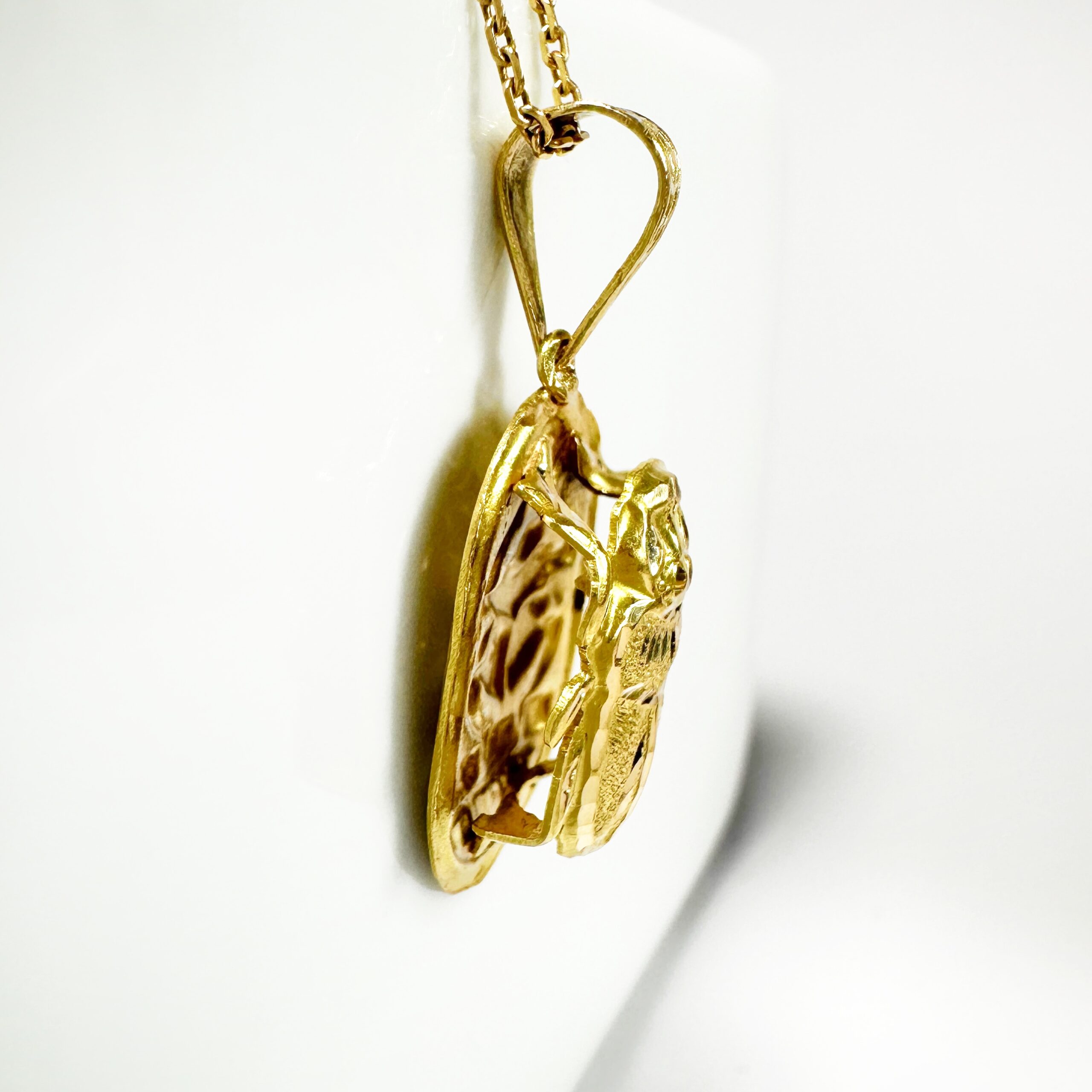 18k Gold Vintage Egyptian Beetle Scarab Pendant (4)