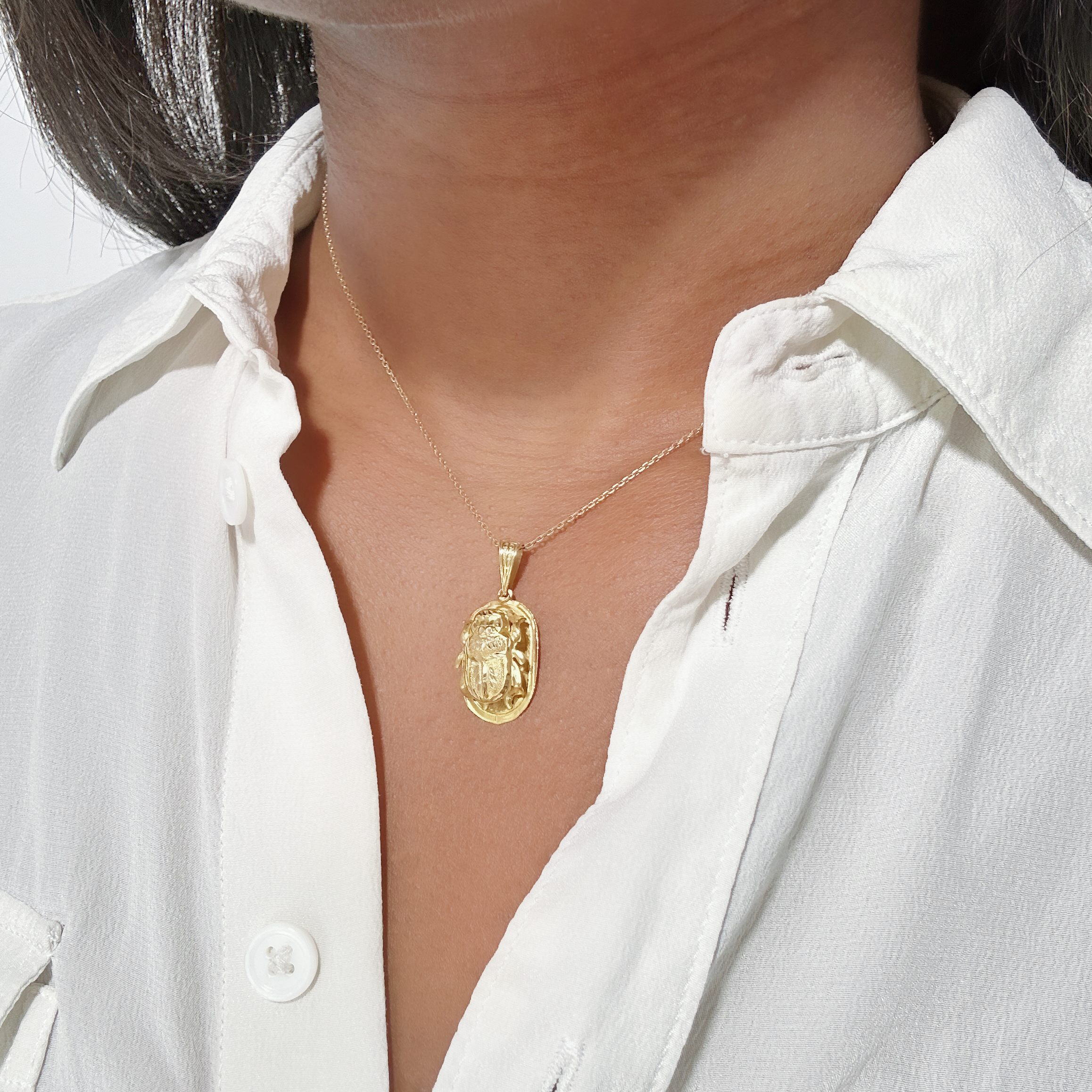 18k Gold Vintage Egyptian Beetle Scarab Pendant