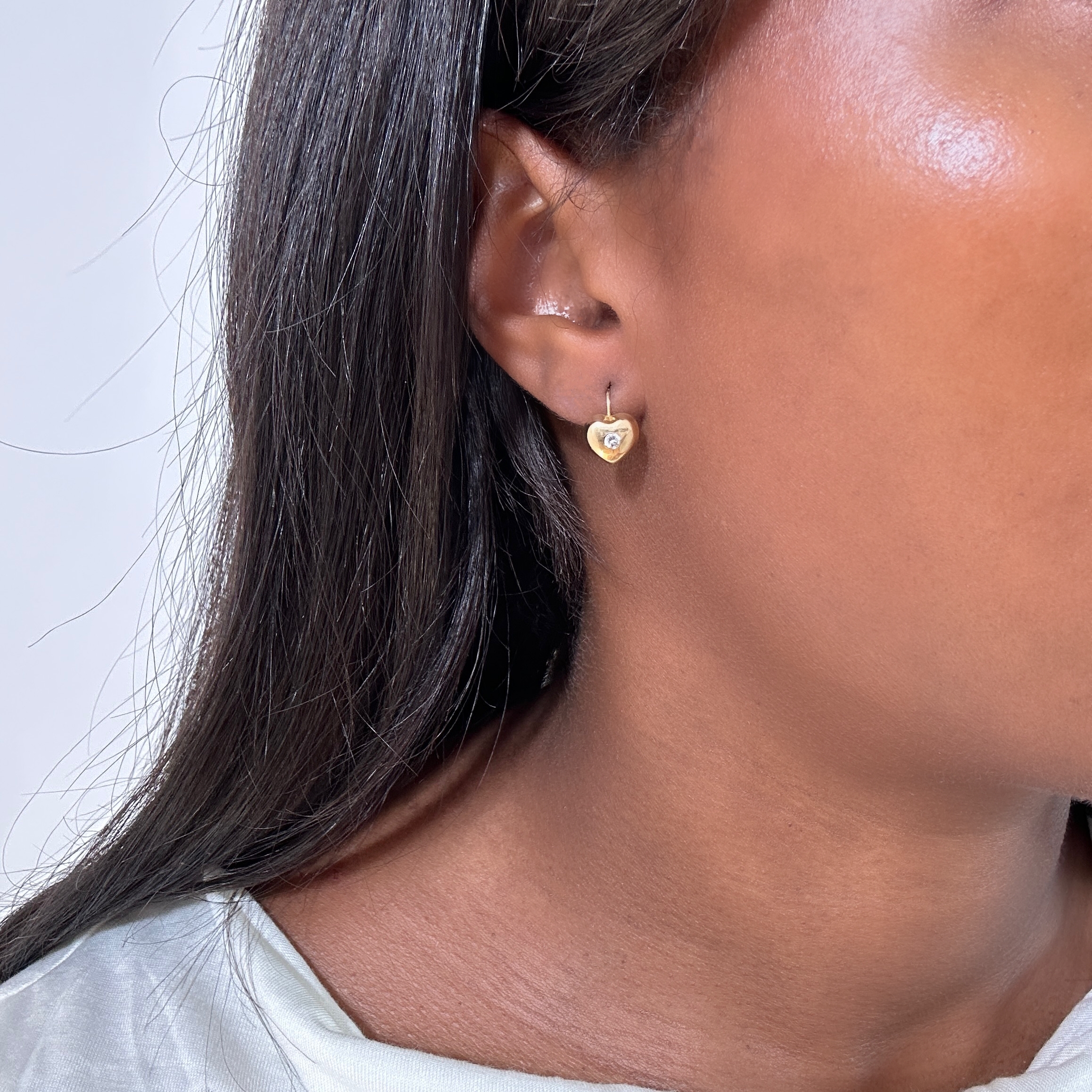 18k Gold Vintage Heart And Diamond Earrings