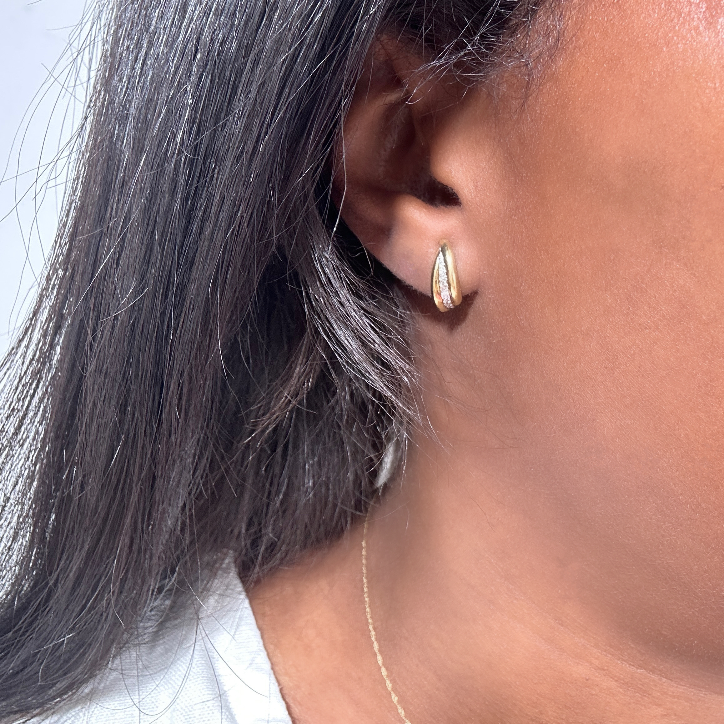 Vintage 18k Gold And Diamond Earrings (2)