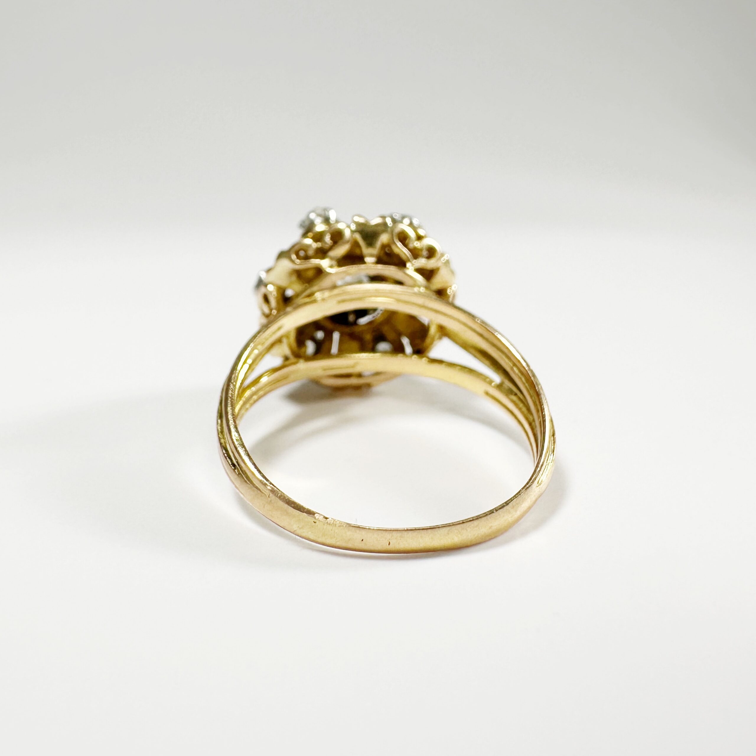 vintage_18k_gold_cluster_diamond_ring (2)