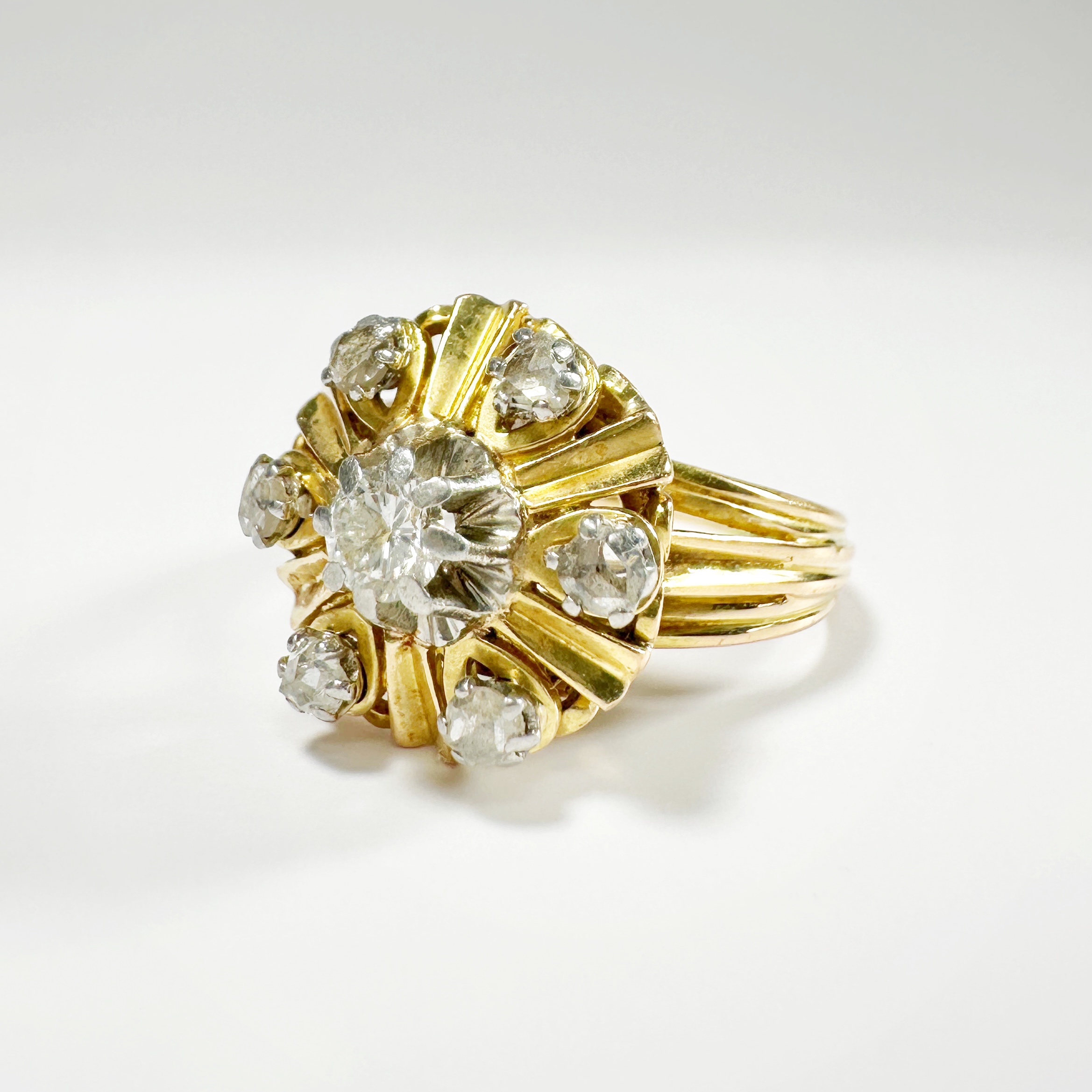 vintage_18k_gold_cluster_diamond_ring (6)