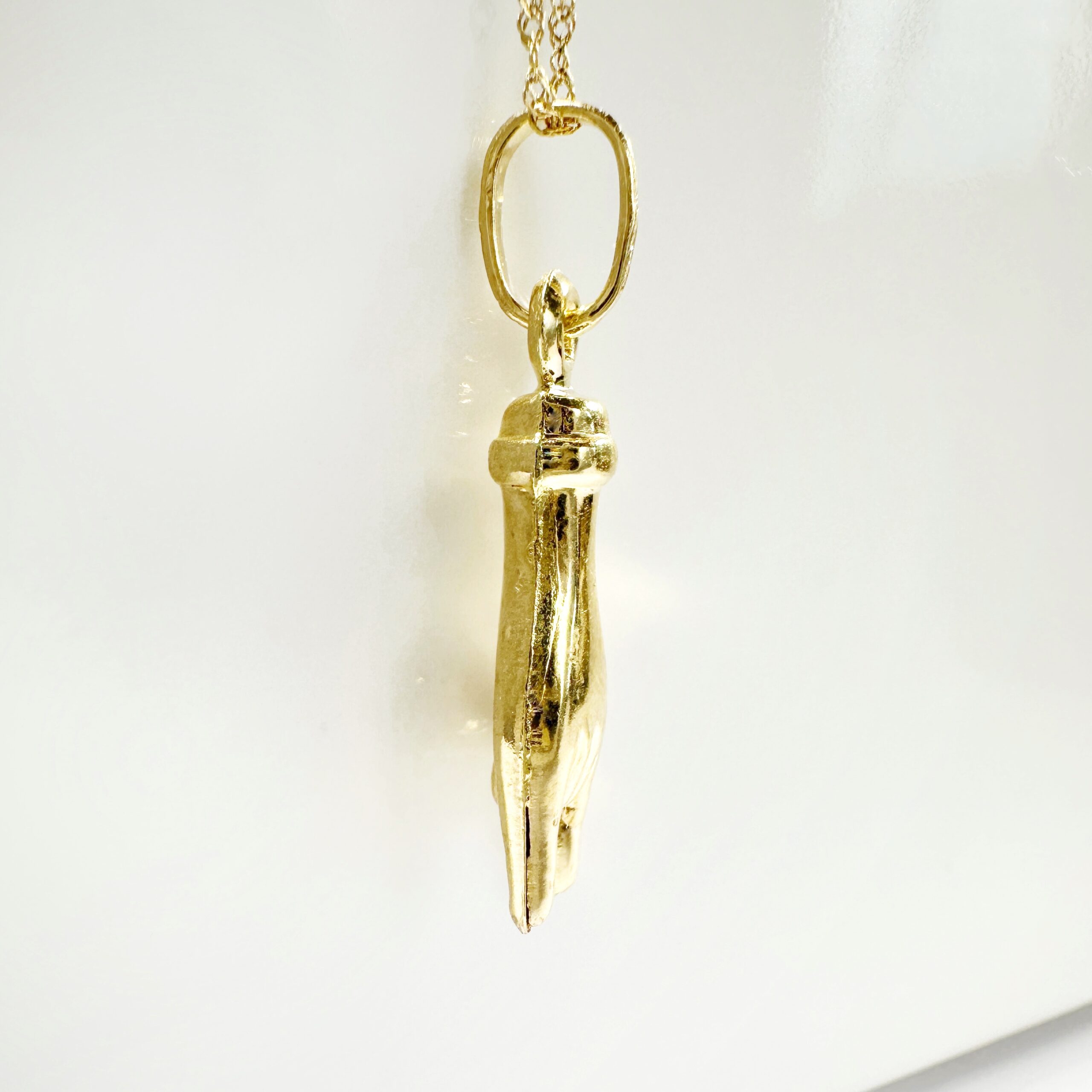 Vintage 18k Gold Mano Cornuto Pendant (5)