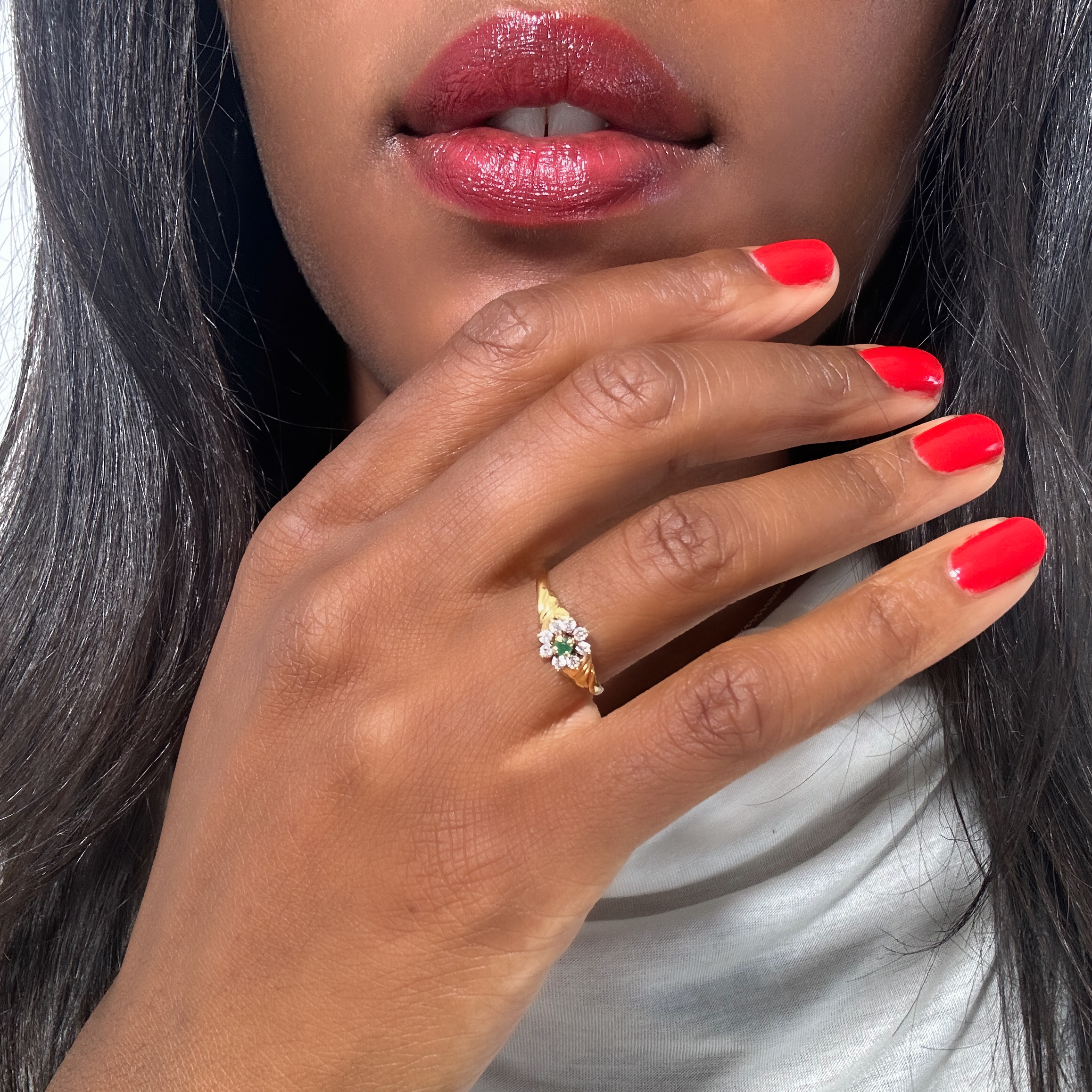 Vintage Gold And Diamonds Emerald Cluster Ring (3)