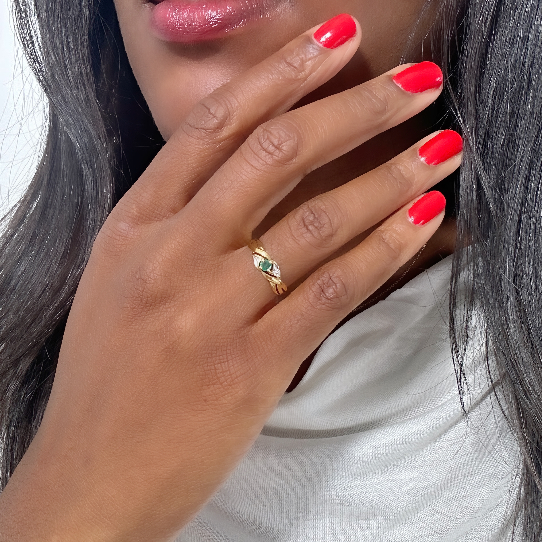Vintage Gold And Diamonds Emerald Ring (2)