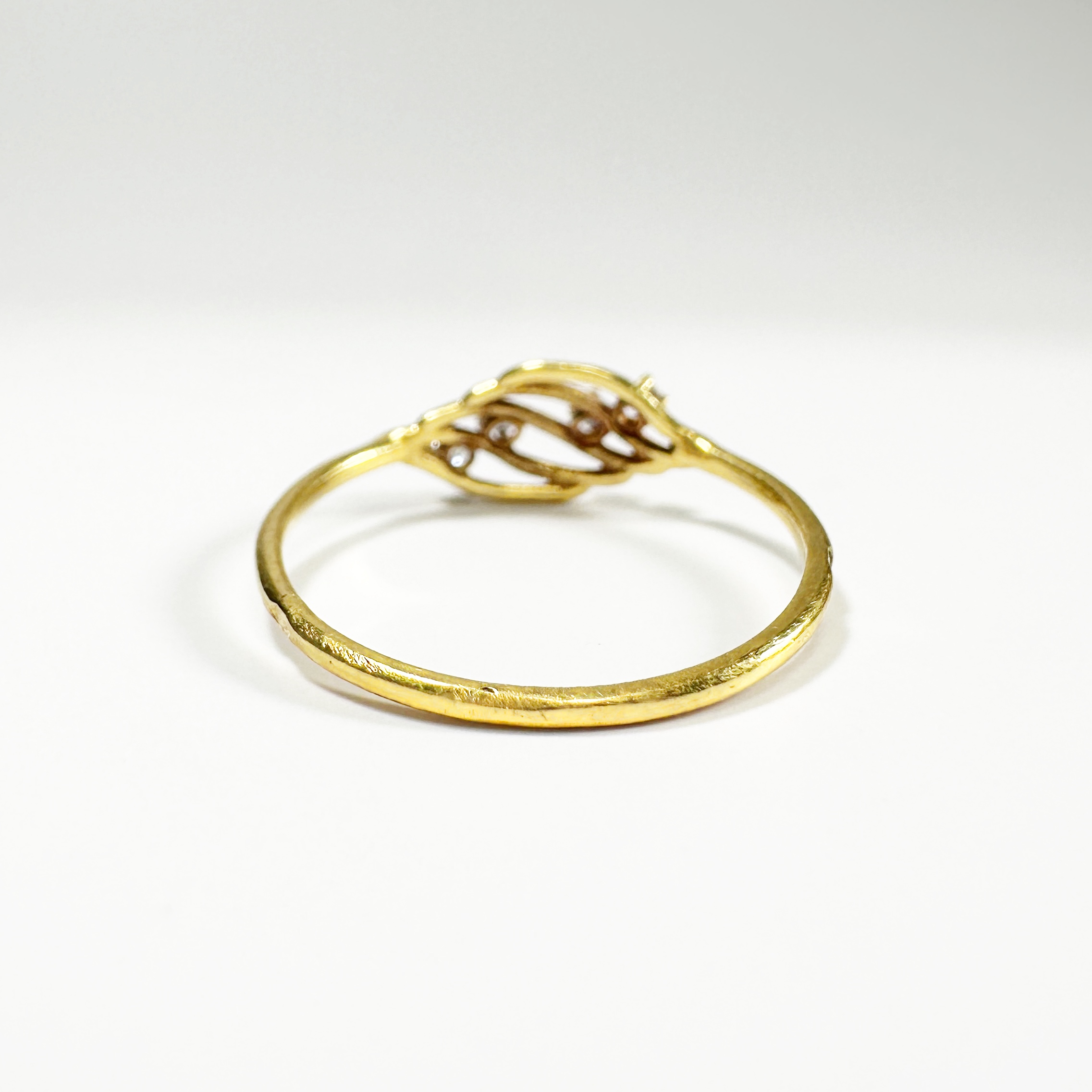 Vintage Gold And Diamonds Filigree Ring (5)