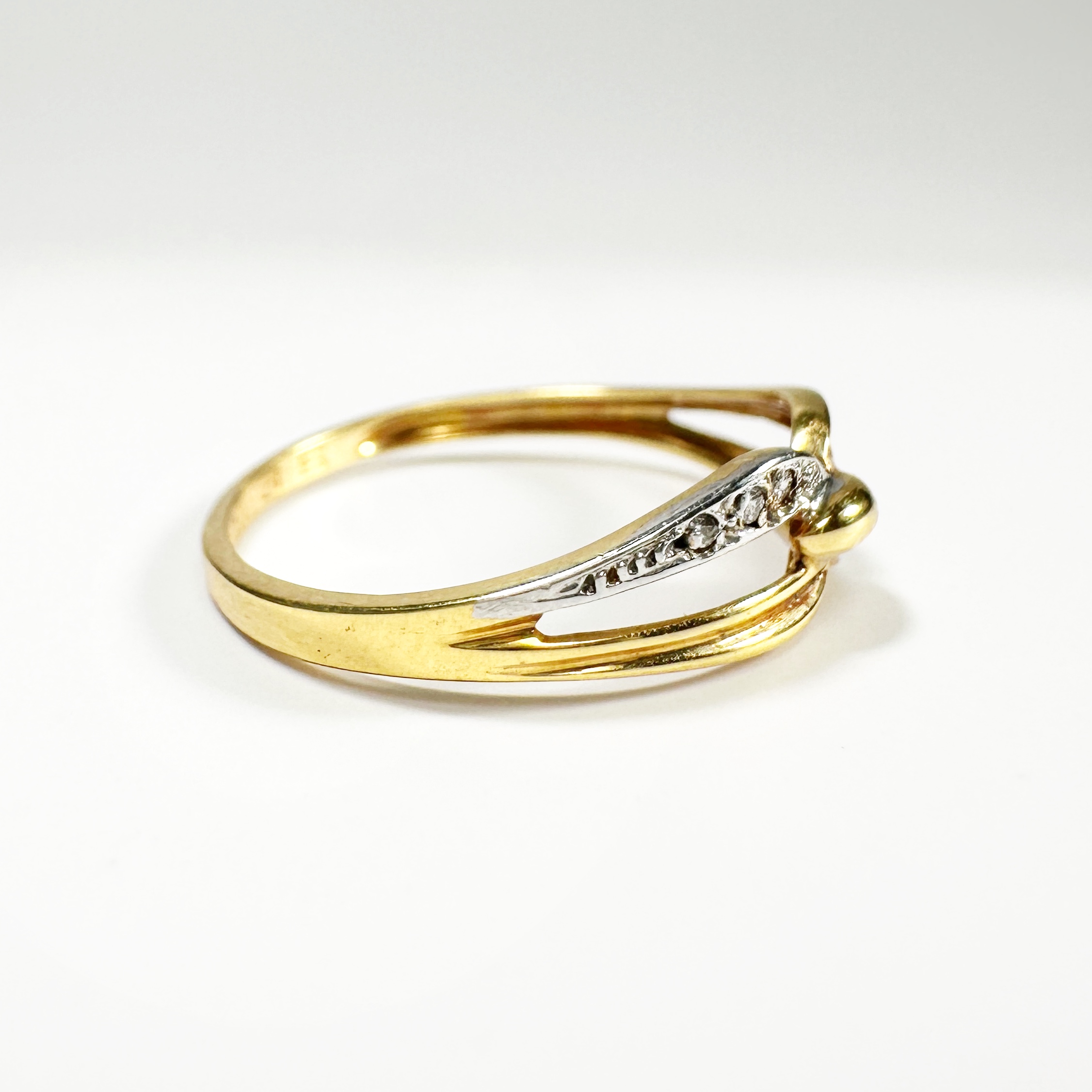 Vintage Gold And Diamonds Infinity Ring (5)