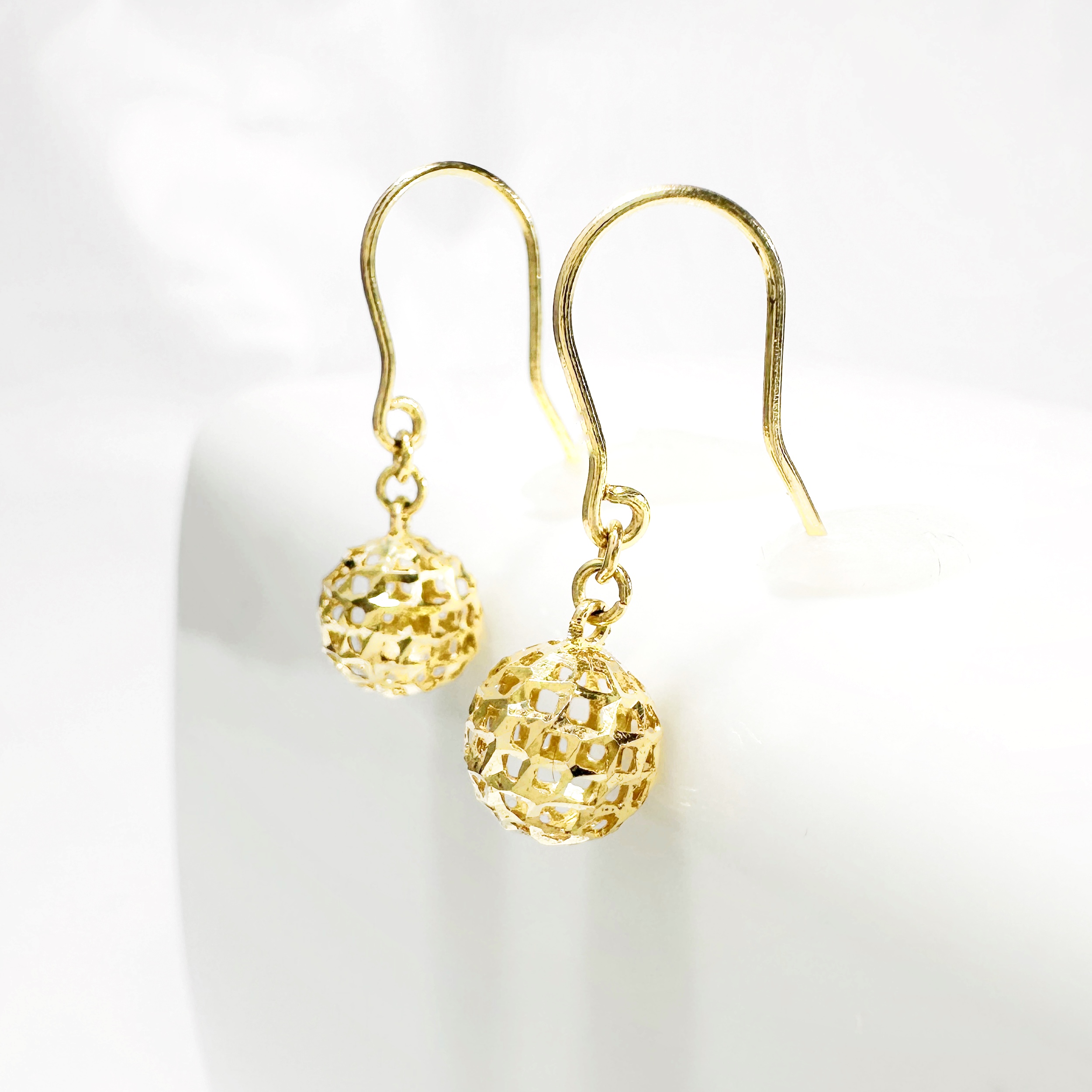 Vintage Gold Chisseled Bead Earrings (1)