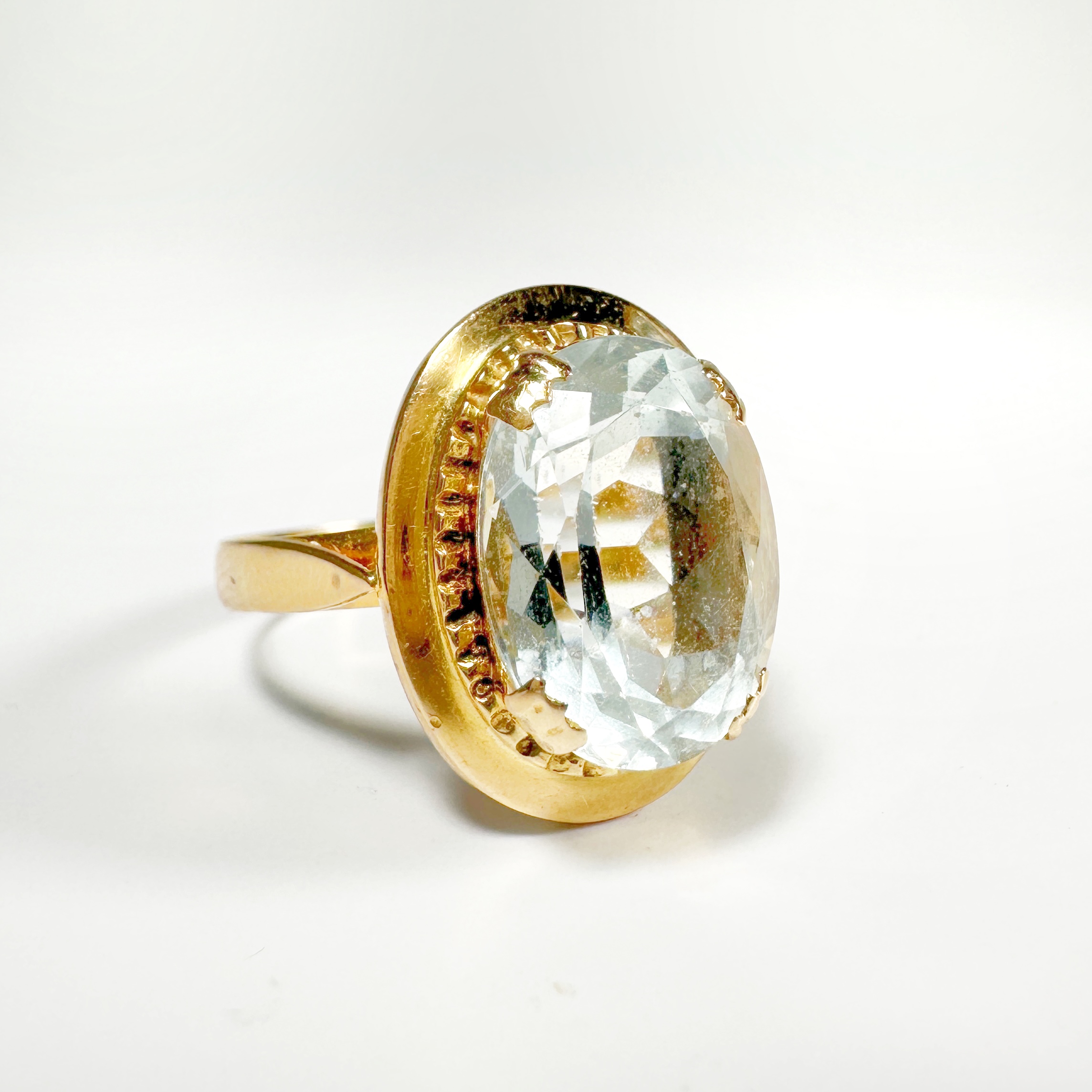 vintage_gold_aquamarine_solitaire_ring (1)