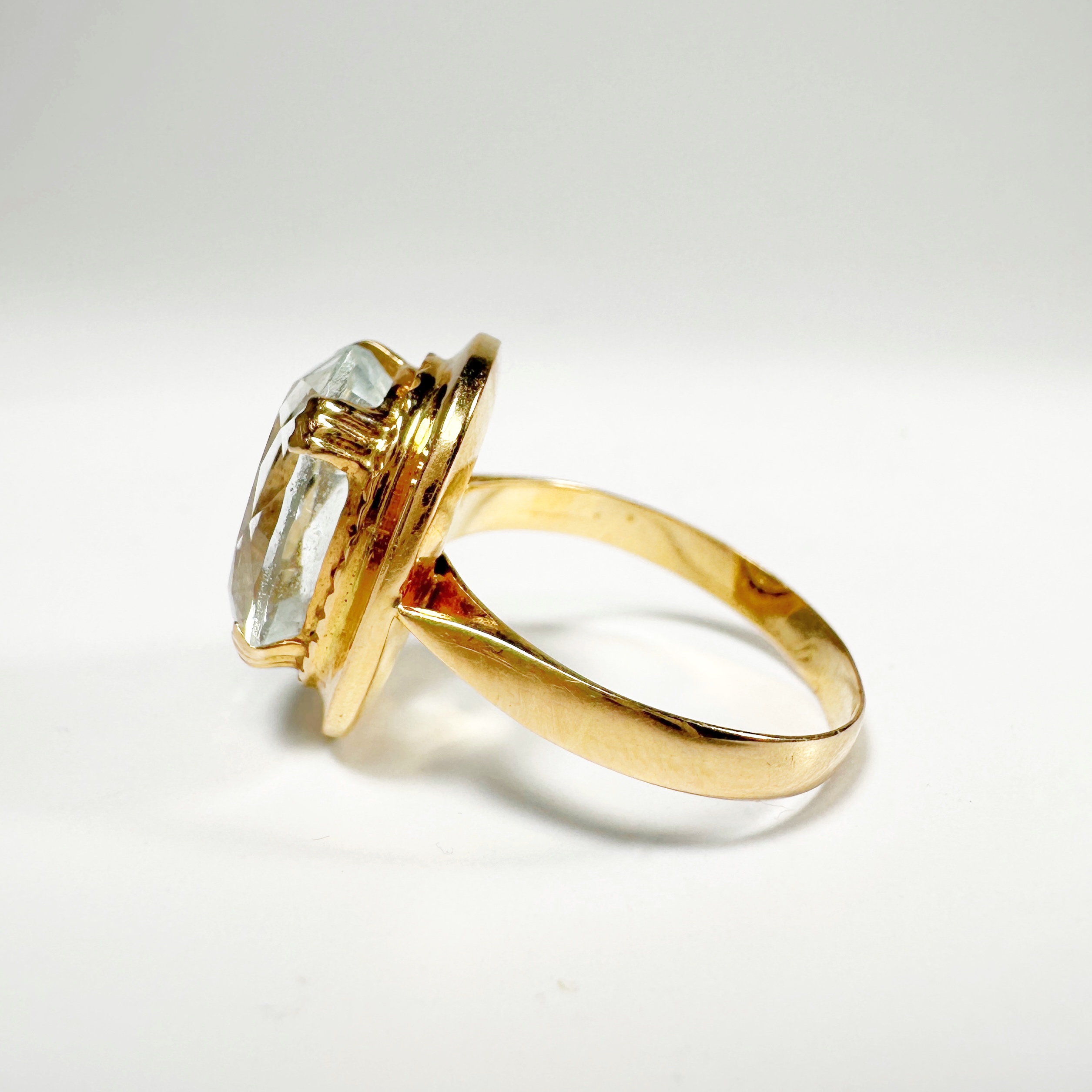vintage_gold_aquamarine_solitaire_ring (3)