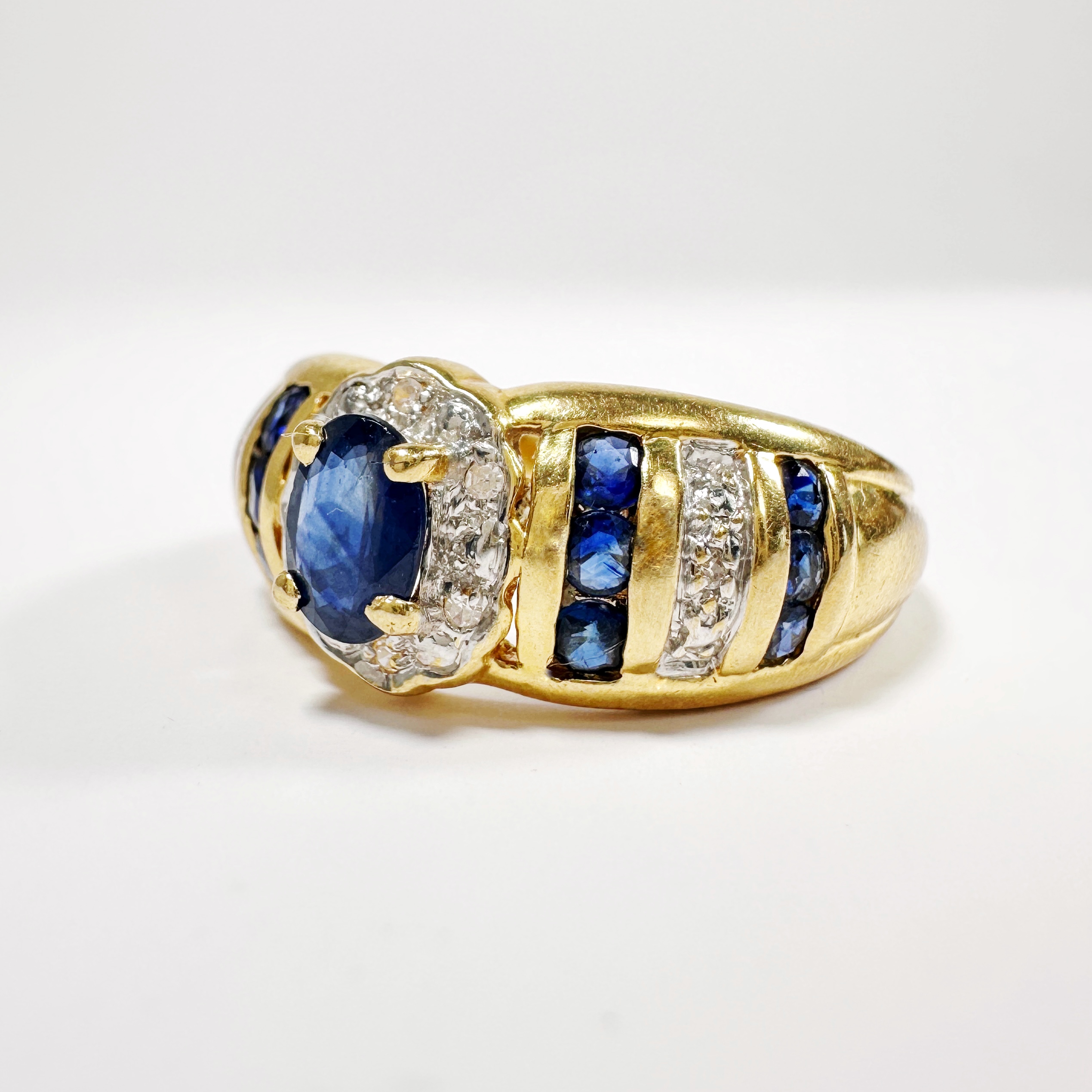 Vintage Gold Art Deco Sapphire Ring (2)