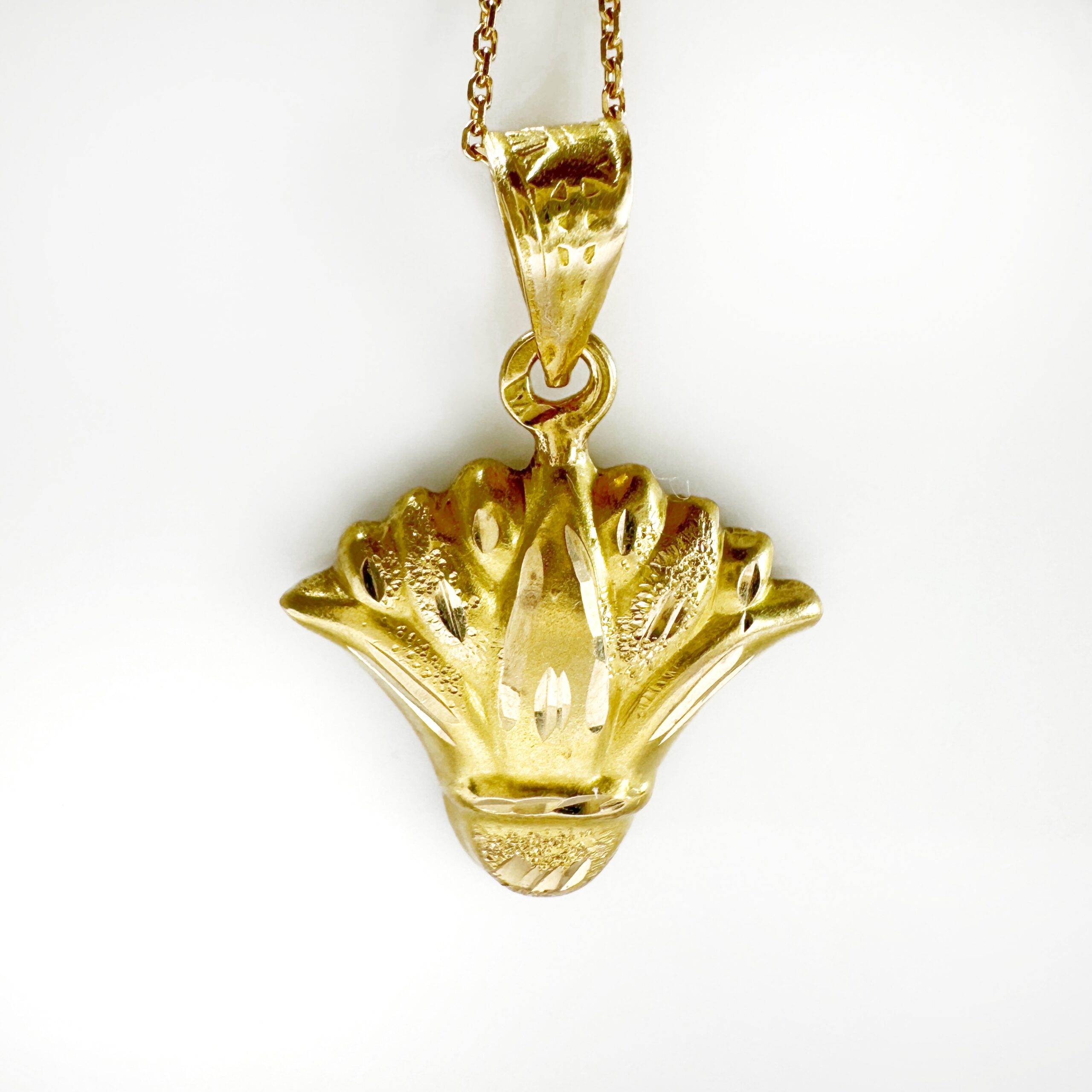 Vintage Gold Egyptian Lotus Pendant (1)
