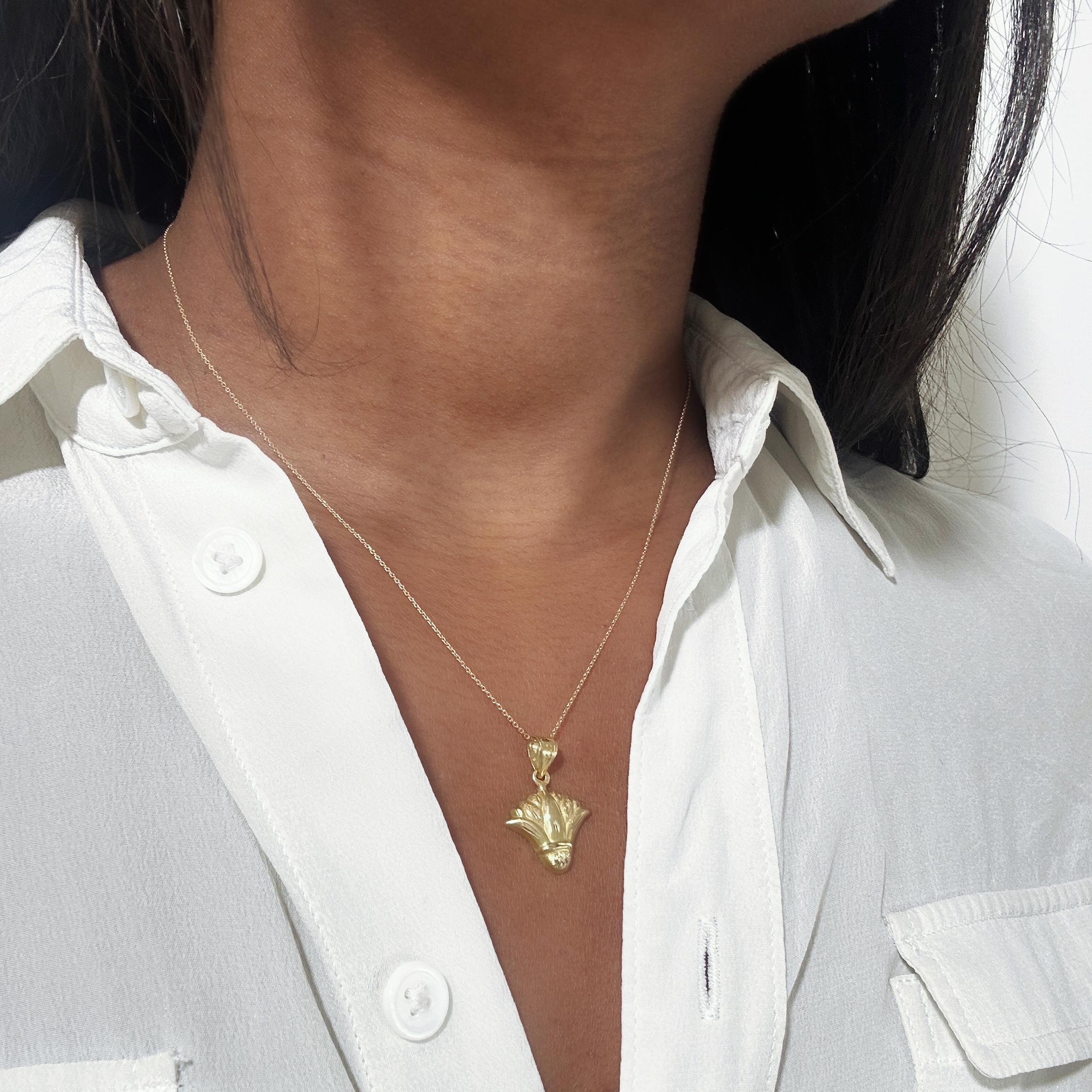 Vintage Gold Egyptian Lotus Pendant (1)