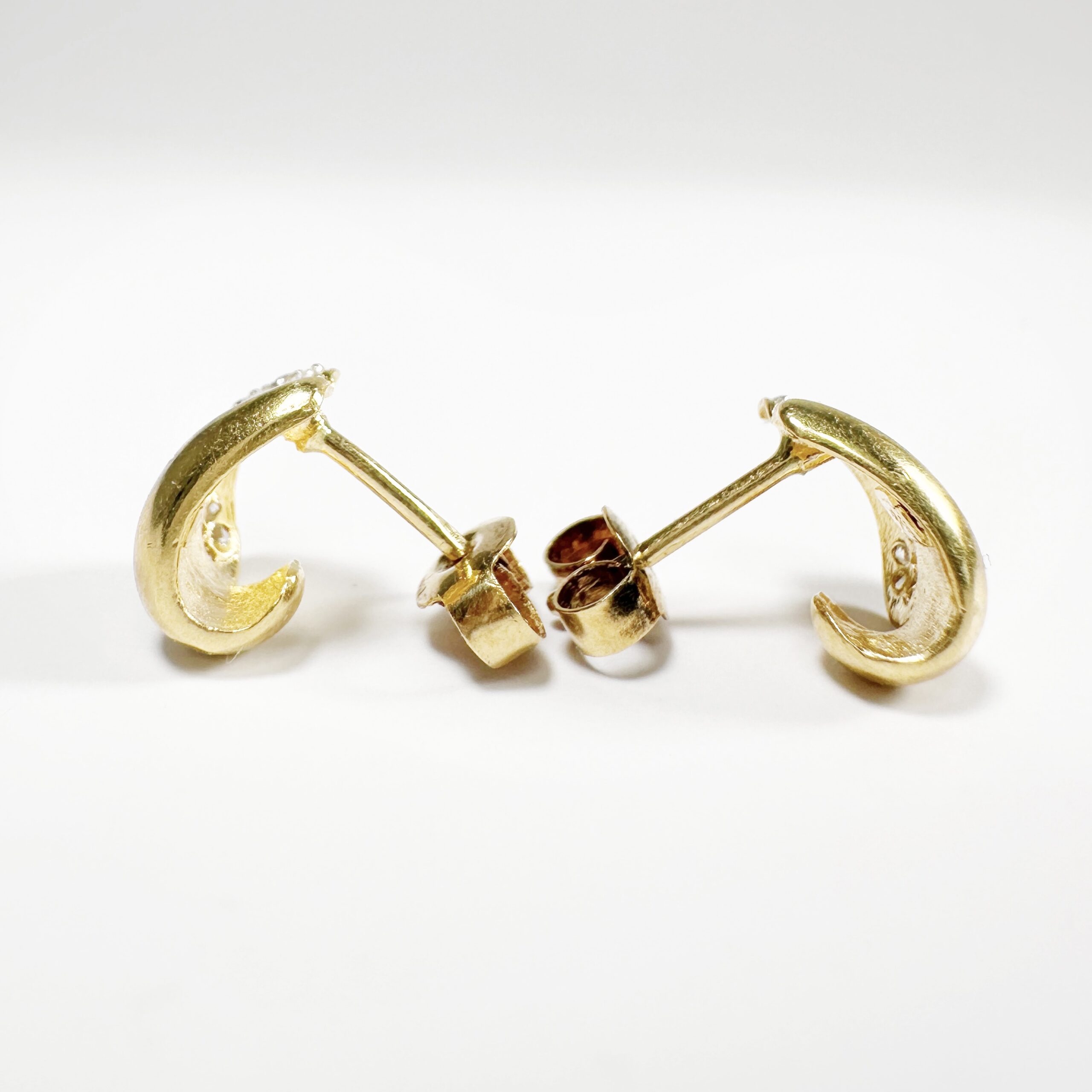 Vintage Gold Hoop Diamond Earrings (8)