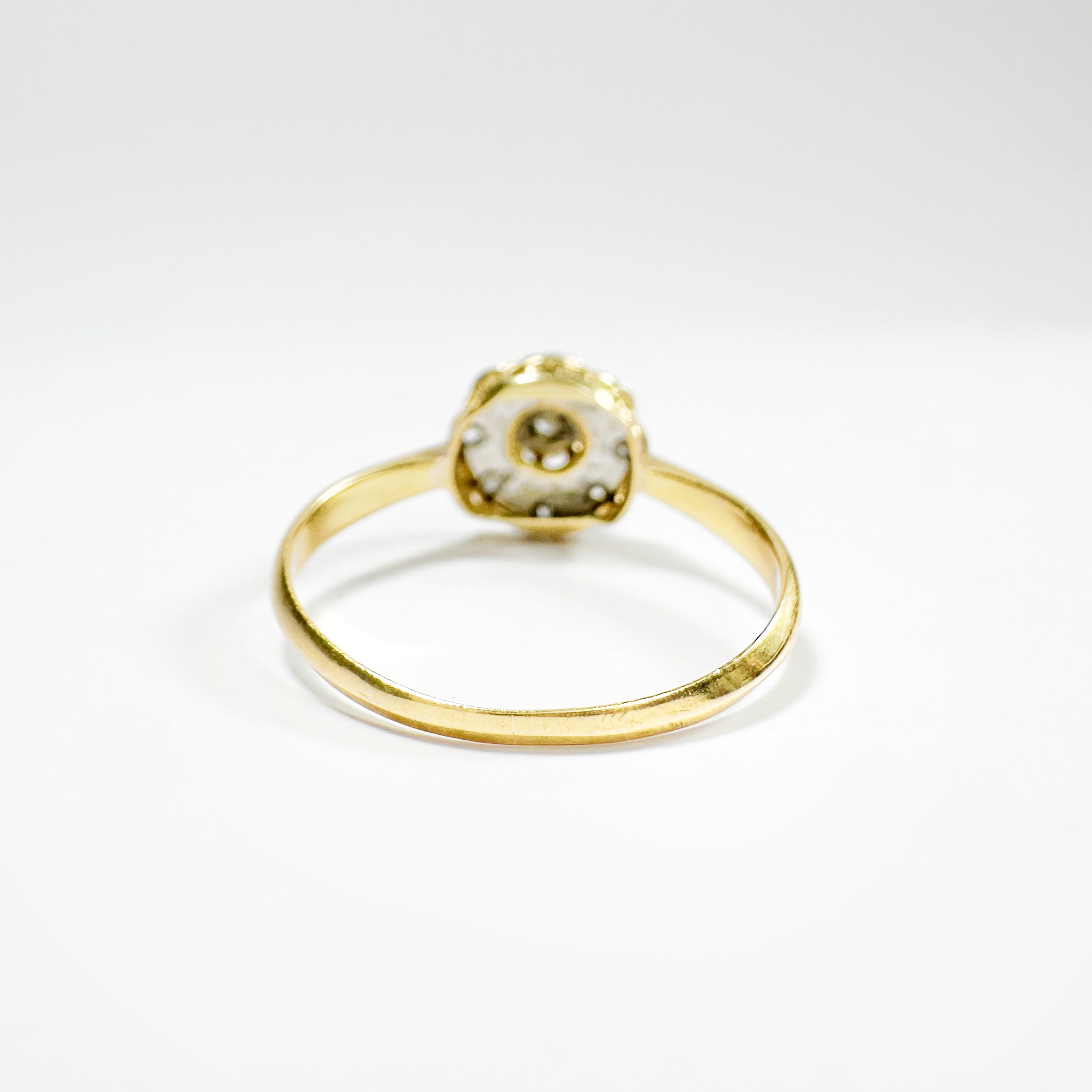 Antique Gold Diamond Cluster Ring (1)