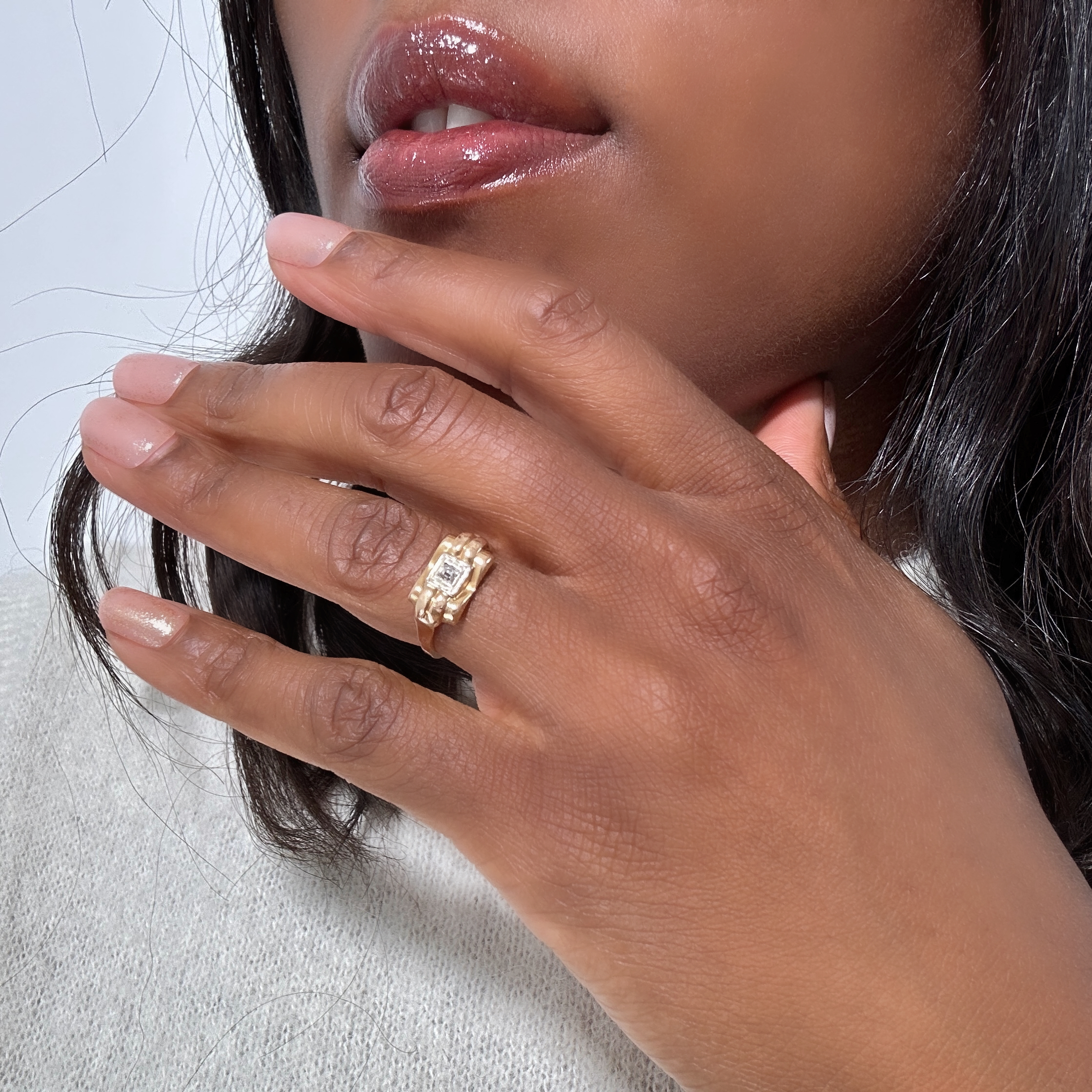 Vintage Gold And Diamond Tank Ring (1)