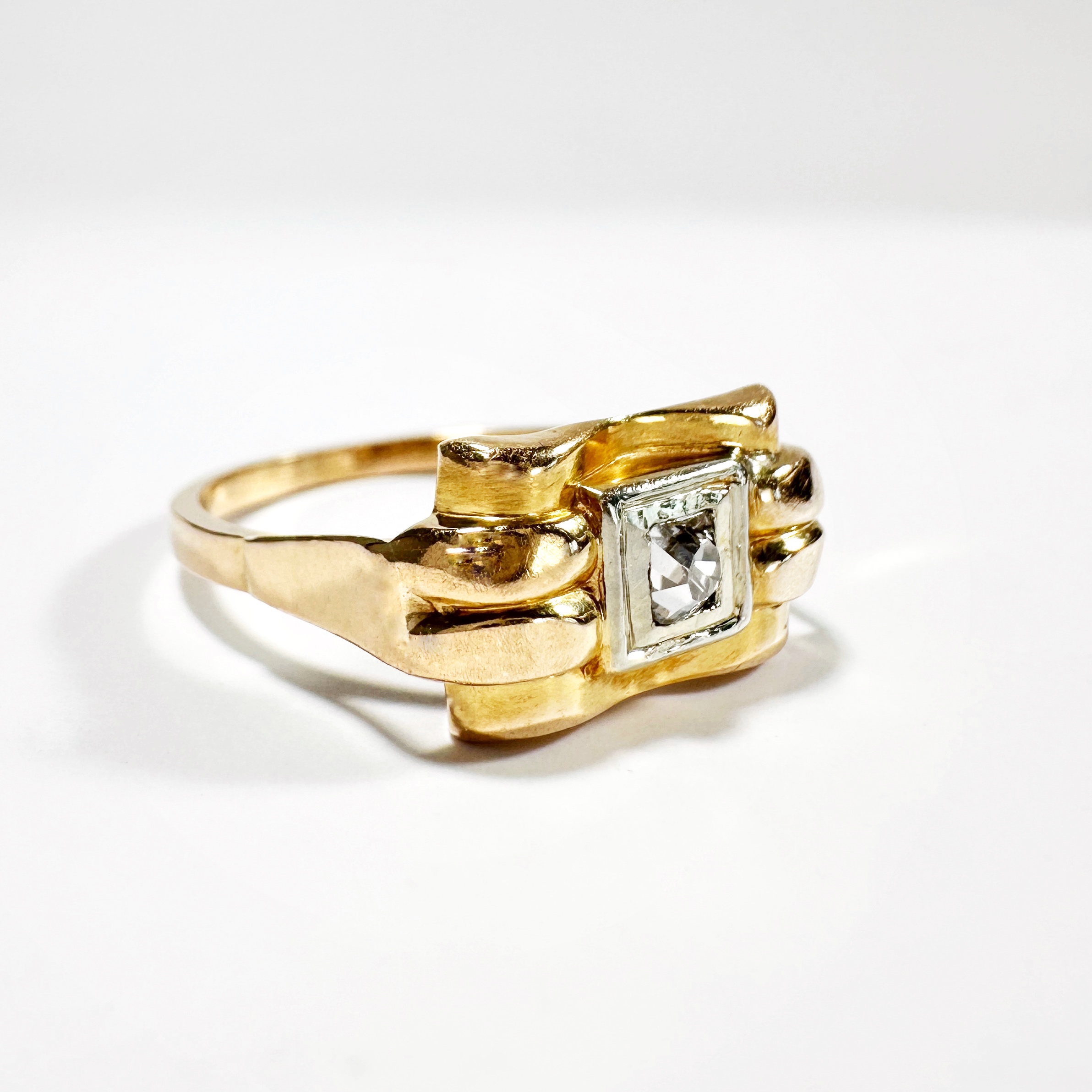 Vintage Gold And Diamond Tank Ring (1)