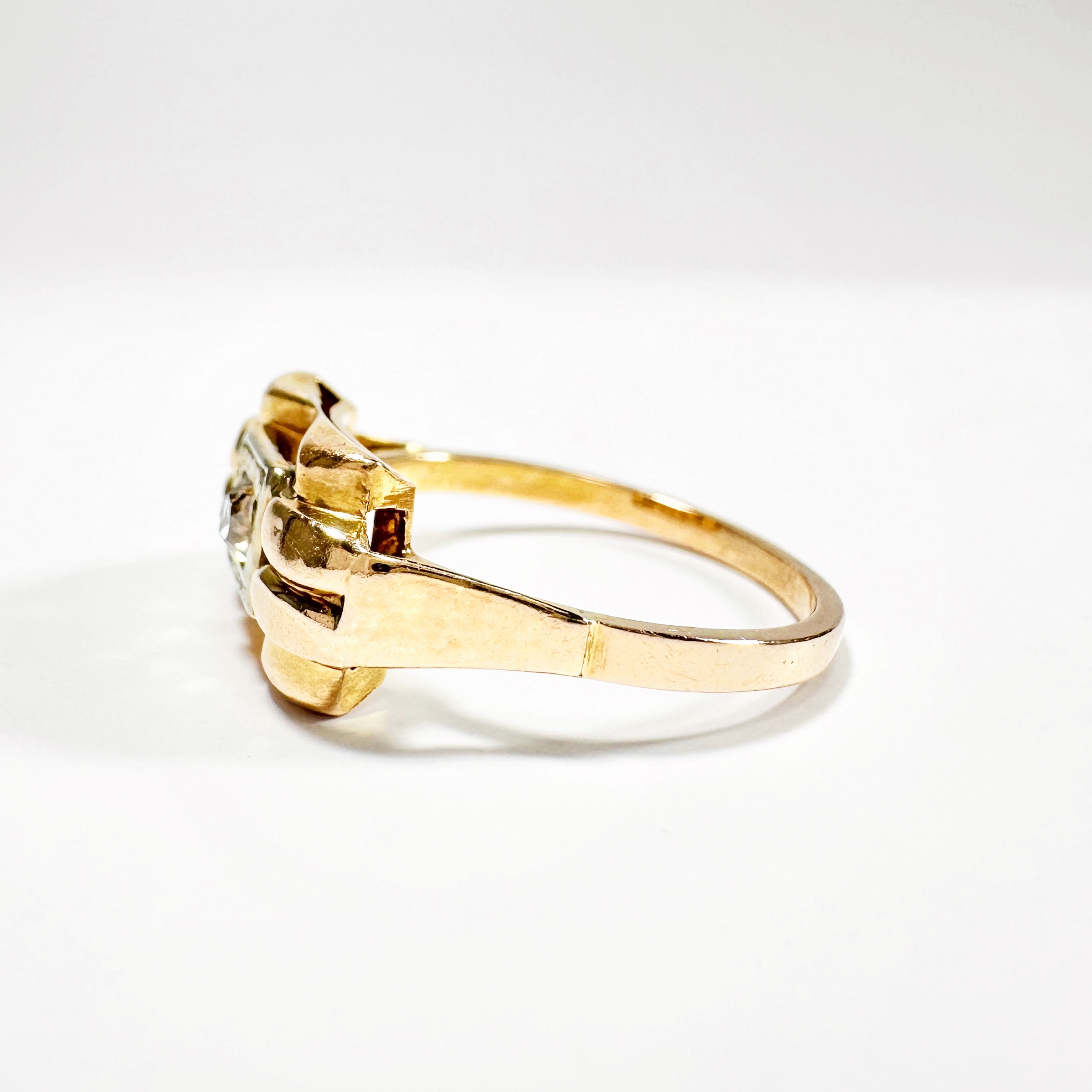 Vintage Gold And Diamond Tank Ring (3)