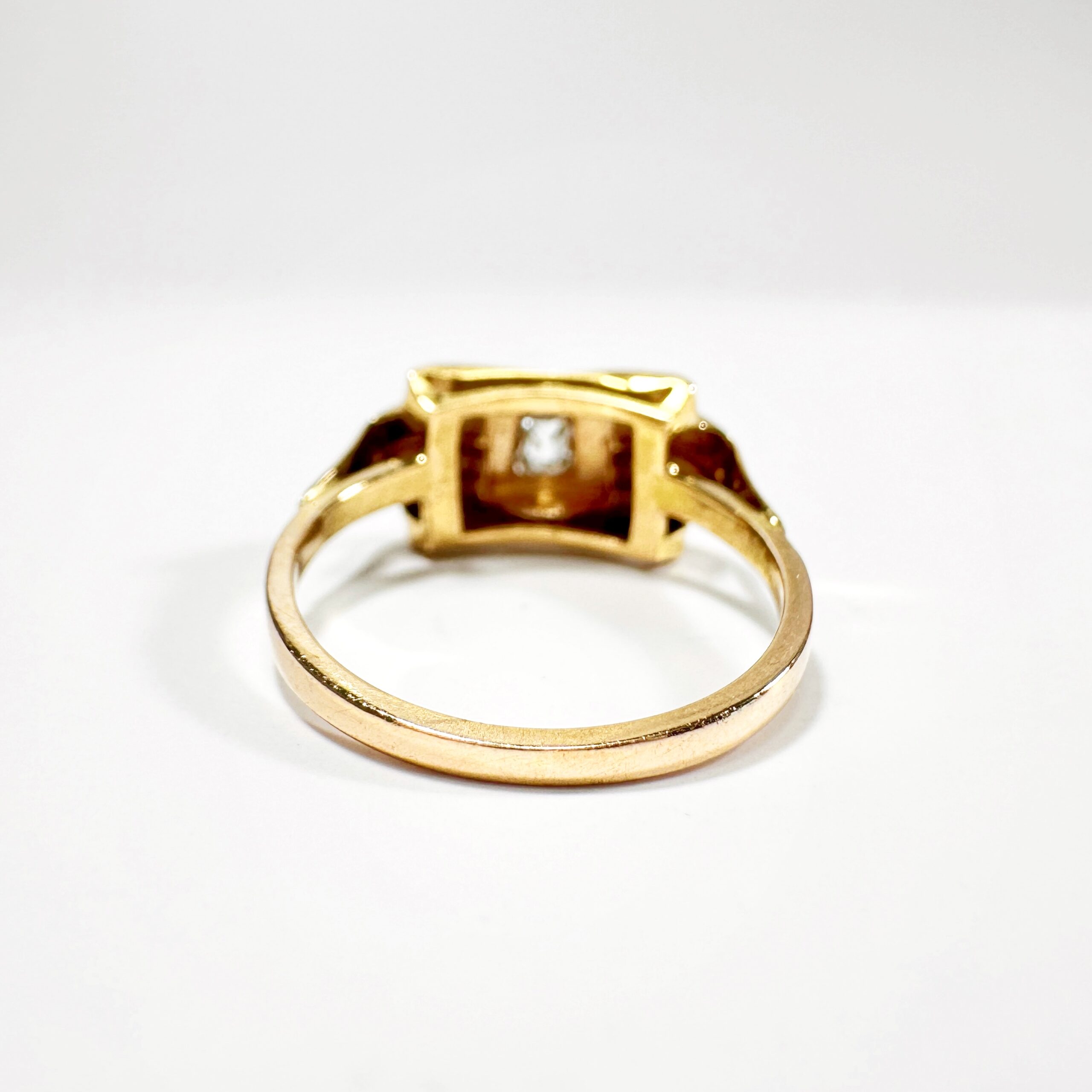 Vintage Gold And Diamond Tank Ring (4)