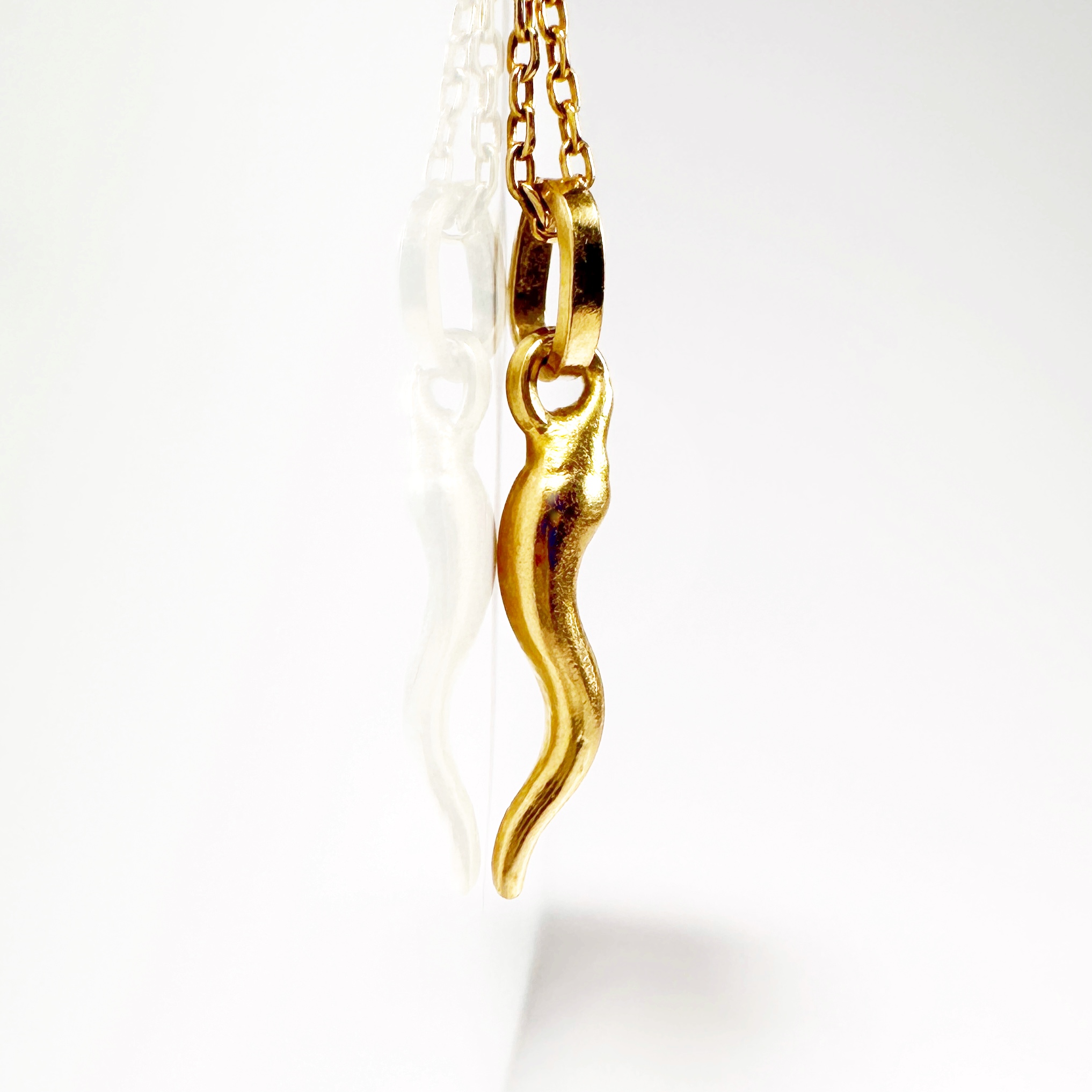 Vintage Gold Cornicello Italian Chili Pendant (5)