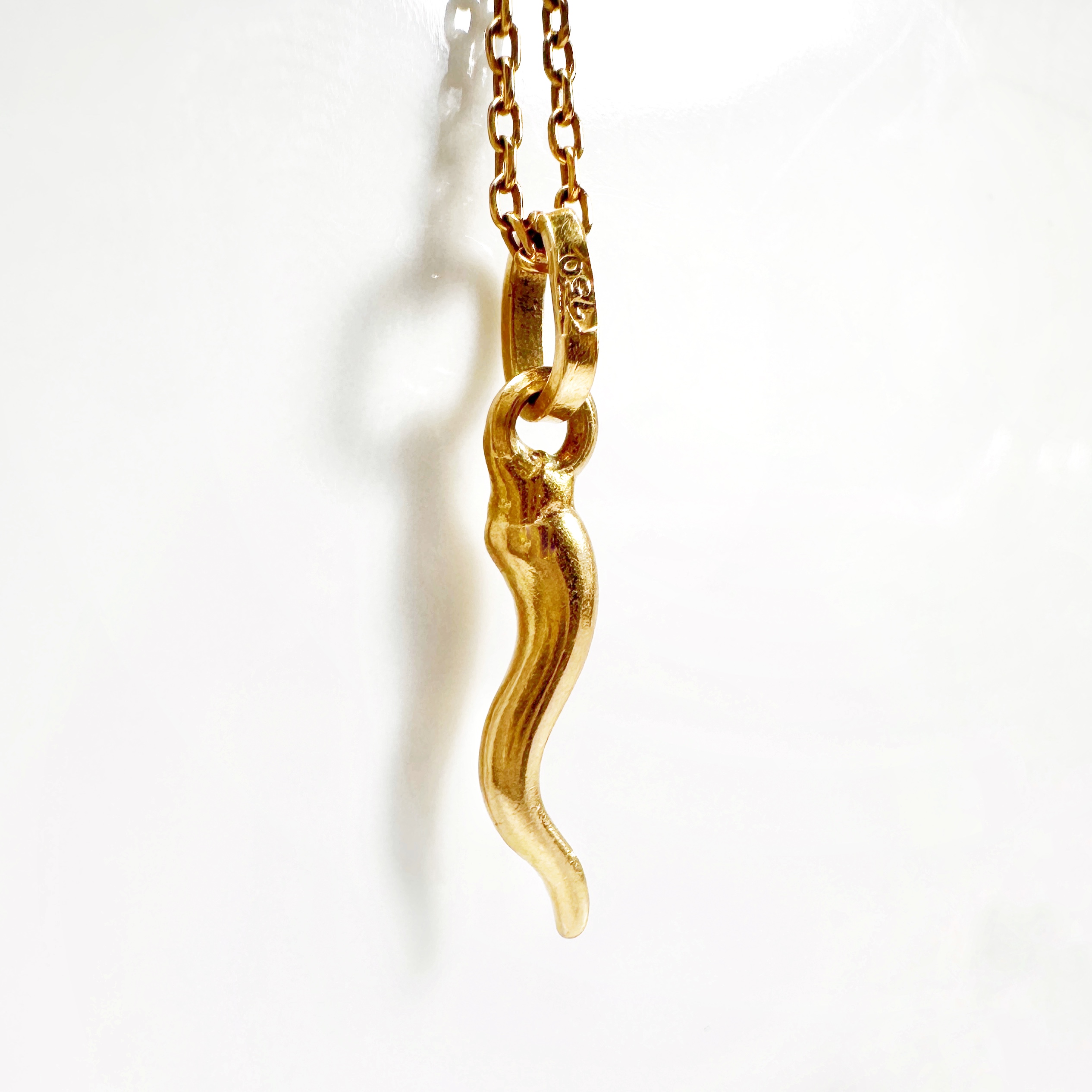 Vintage Gold Cornicello Italian Chili Pendant (6)
