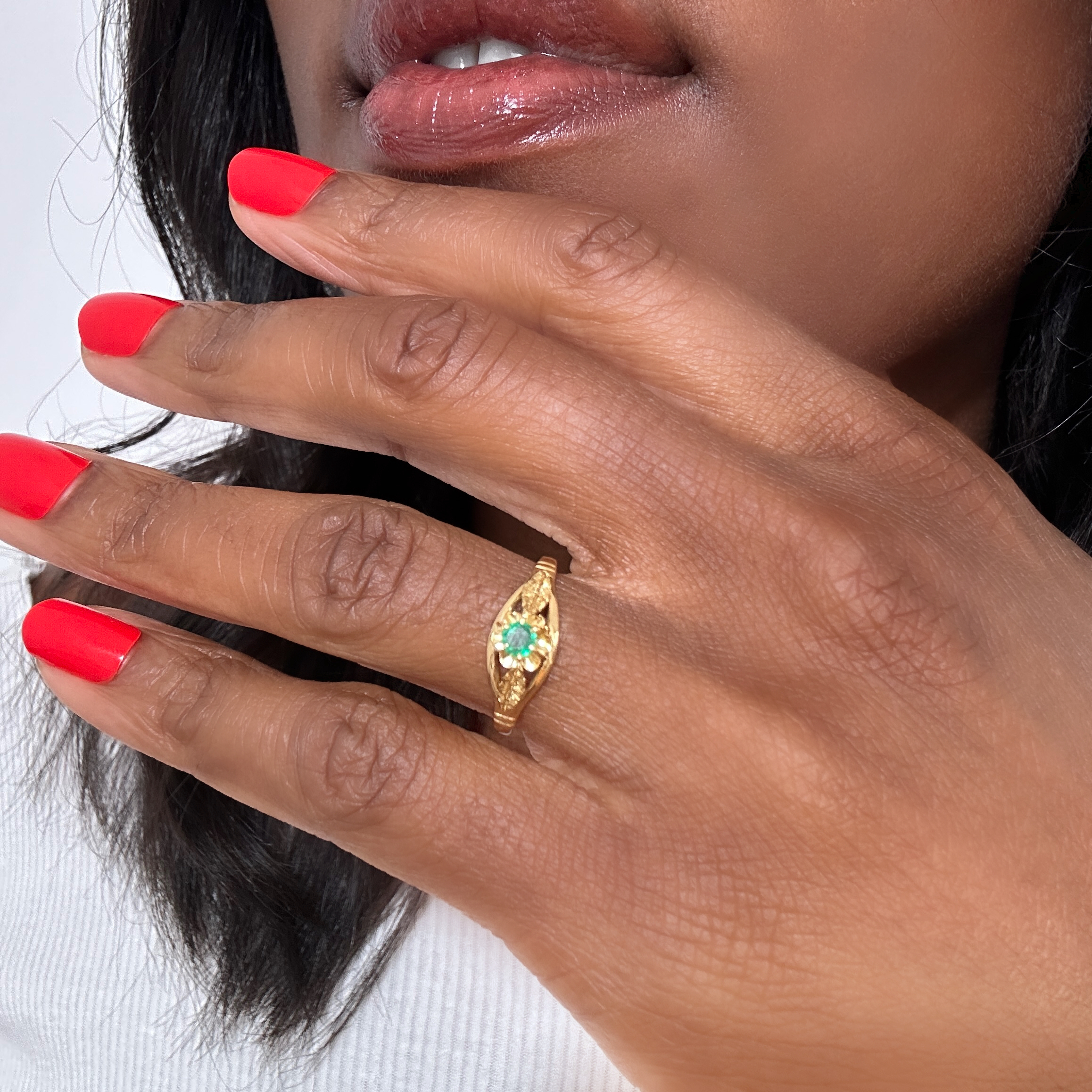 Vintage Gold Emerald Ring (1)
