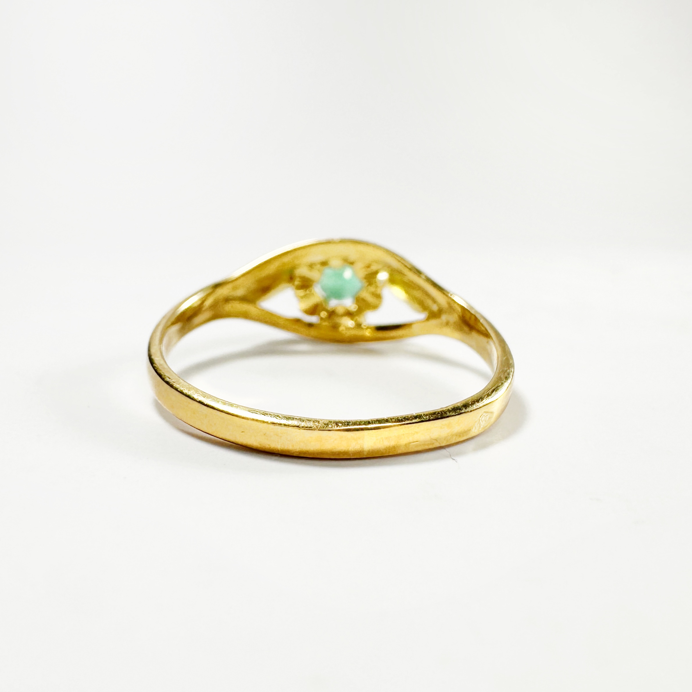 Vintage Gold Emerald Ring (4)