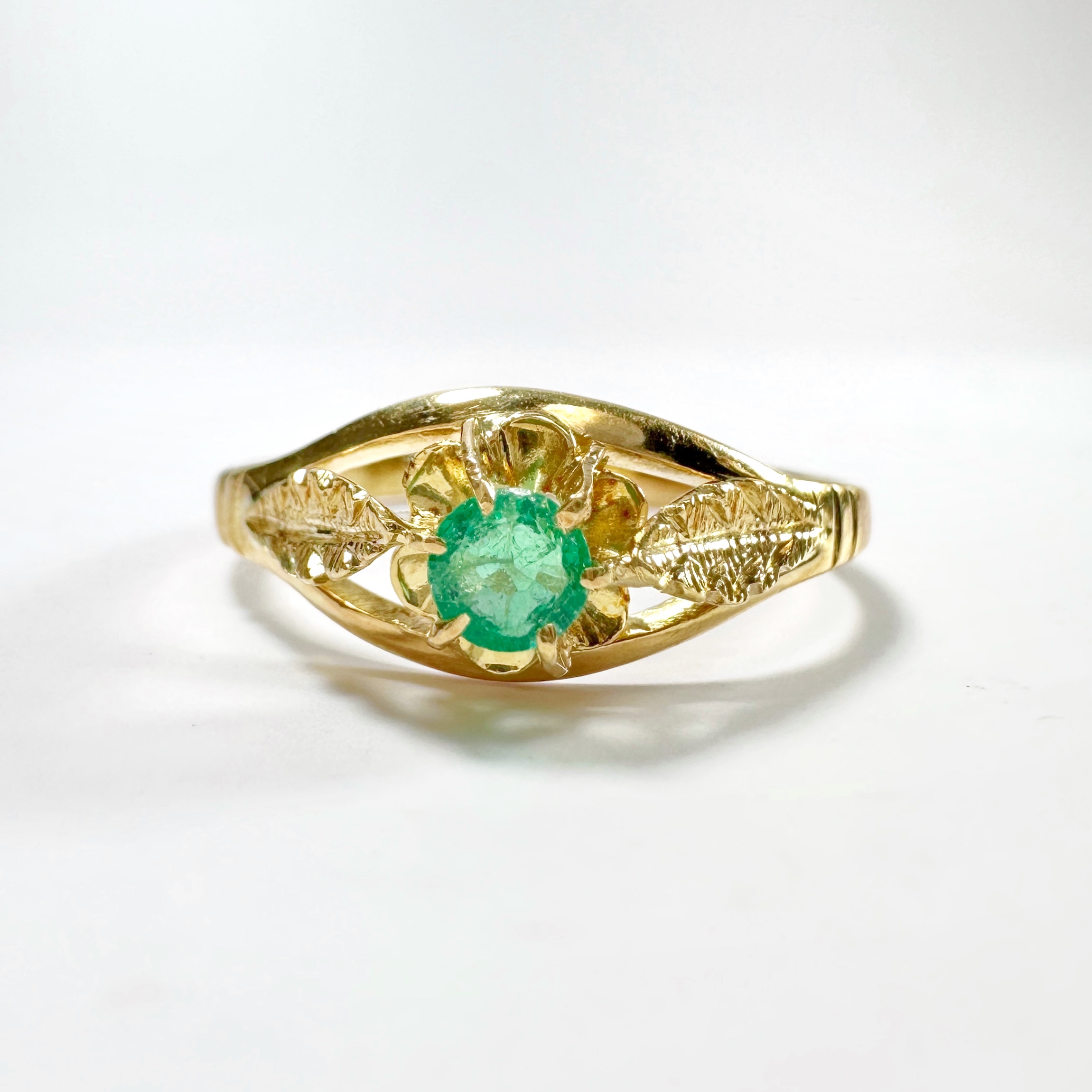 Vintage Gold Emerald Ring (5)