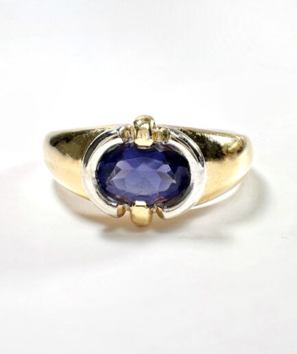 Gold and iolite solitaire ring "Eydis"