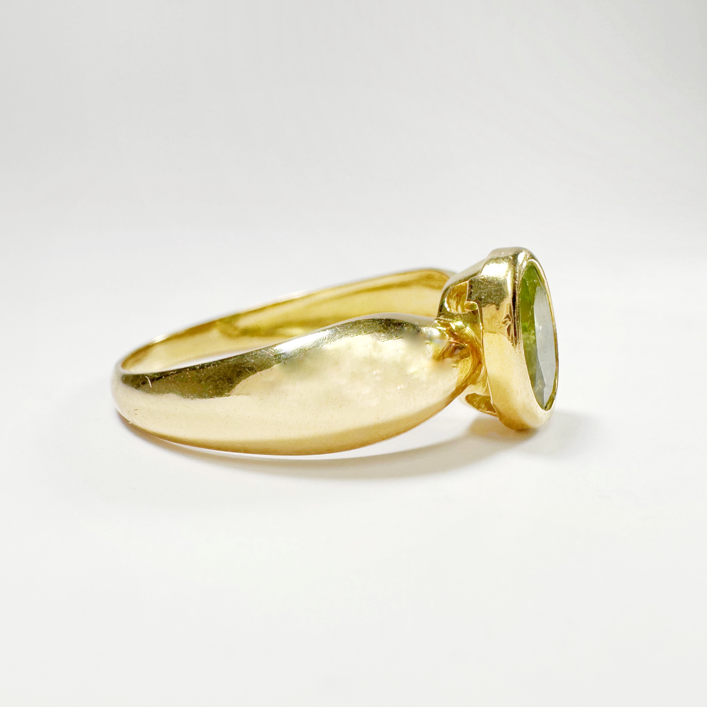 Vintage Gold Peridot Ring (4)