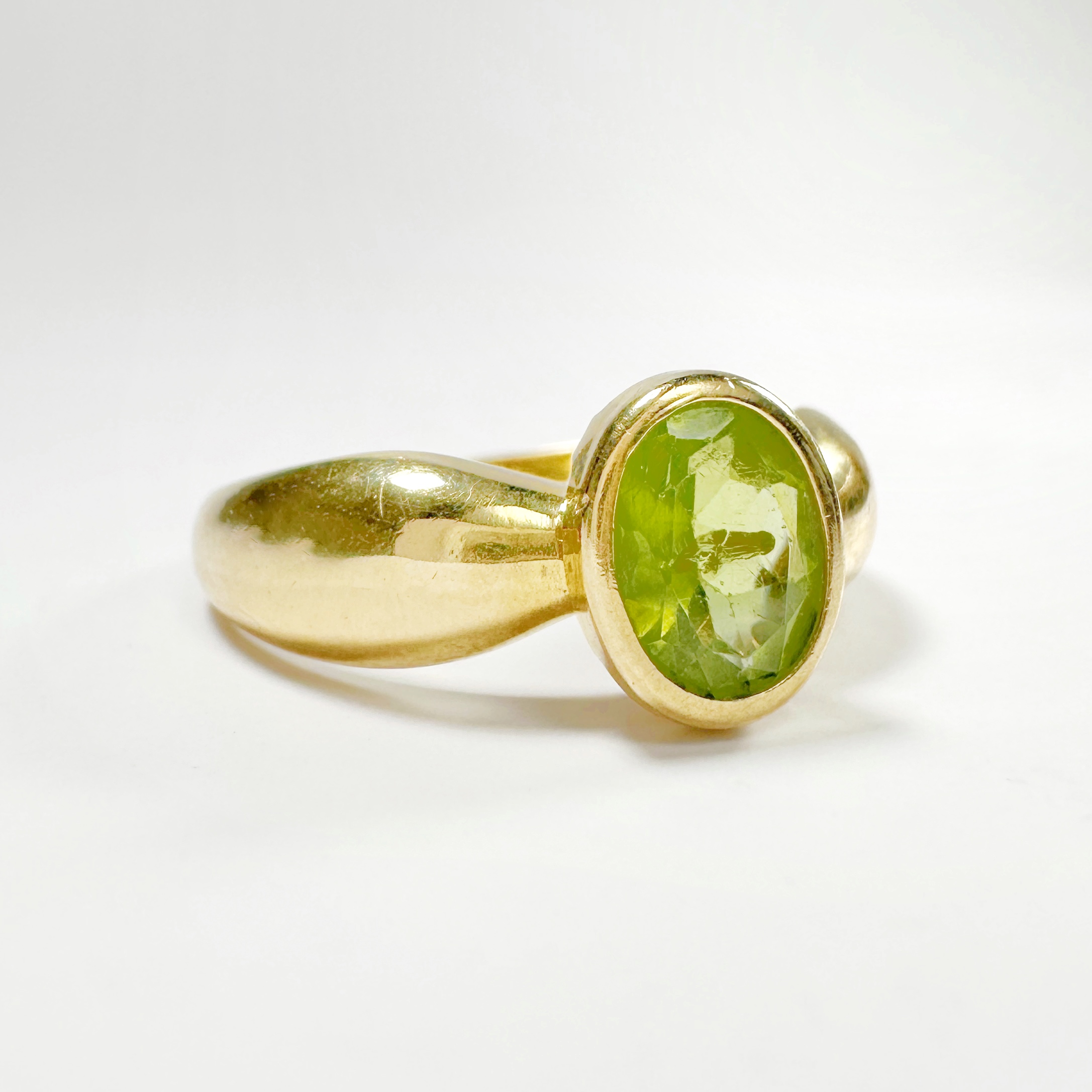 Vintage Gold Peridot Ring (7)