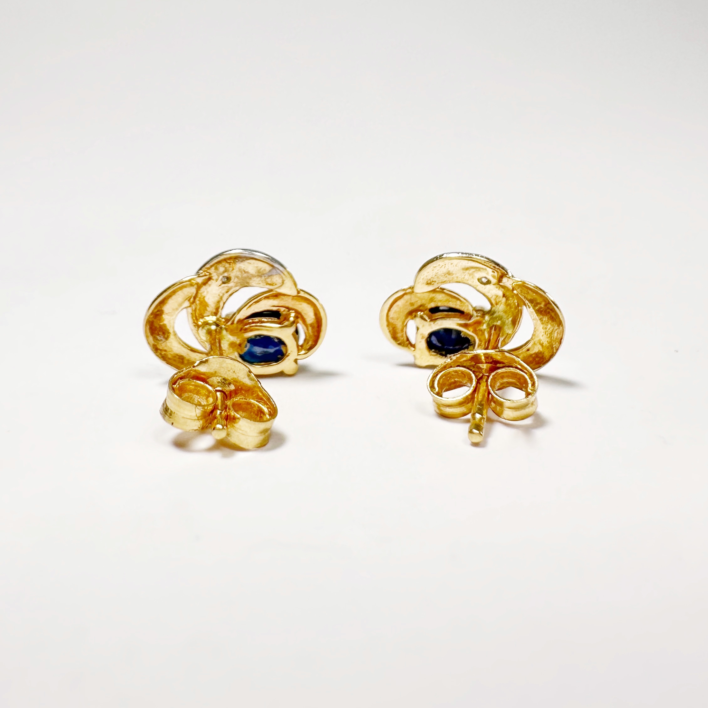 Vintage Gold Sapphire Earrings (3)