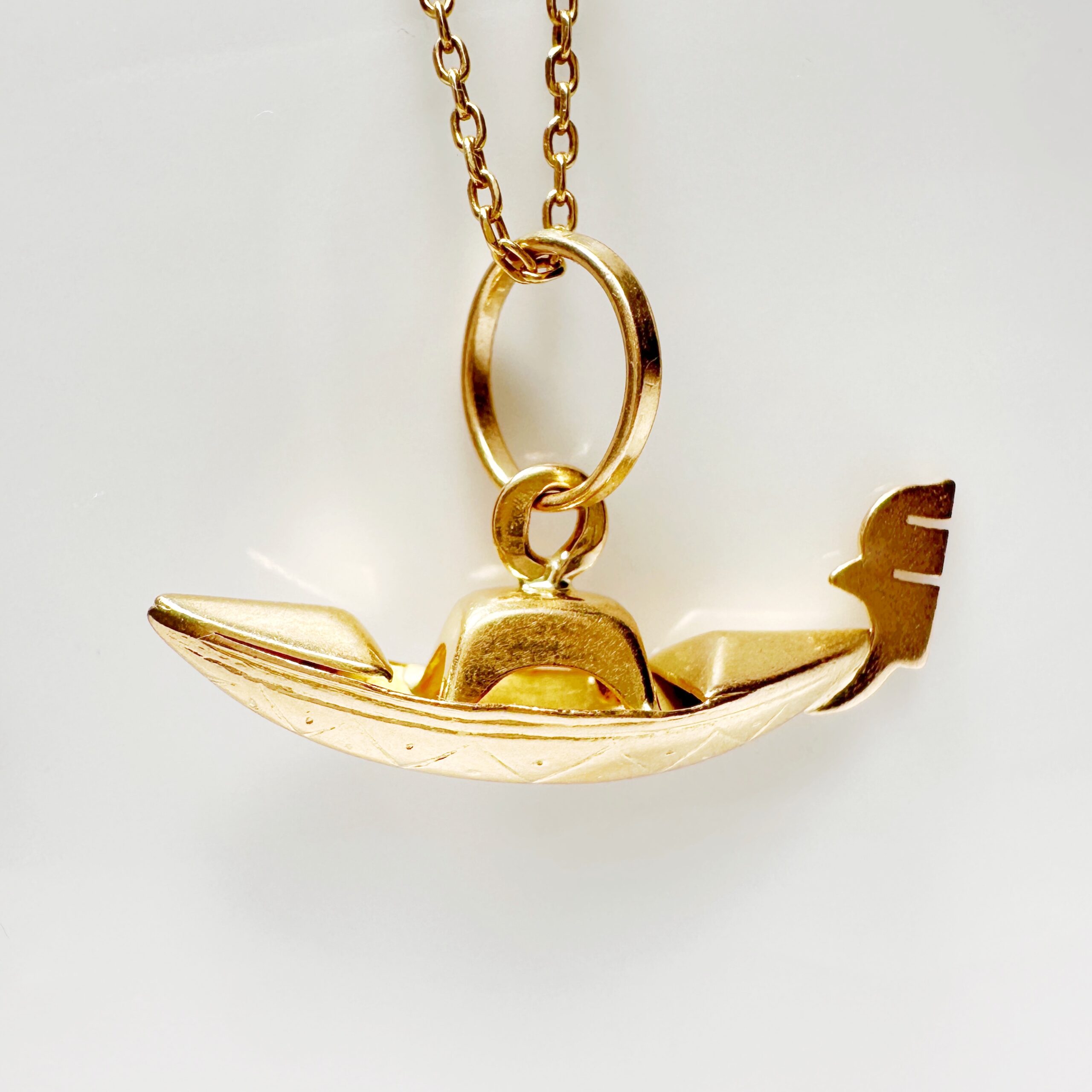 vintage_gold_venitian_gondola_pendant (1)