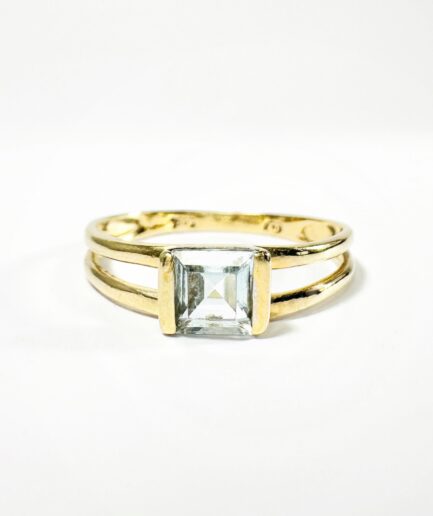 Gold and princess cut aquamarine ring "Celene"