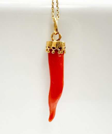 Pendentif porte bonheur piment Cornicello or et corail "Venturo"