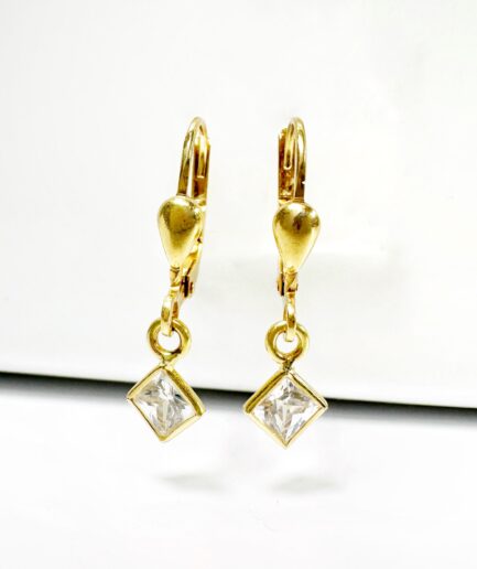 Boucles d'oreilles pendantes or et saphirs blancs "Allyne"